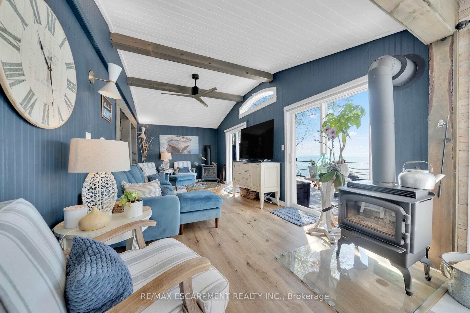 1200 LAKESHORE Road photo 8