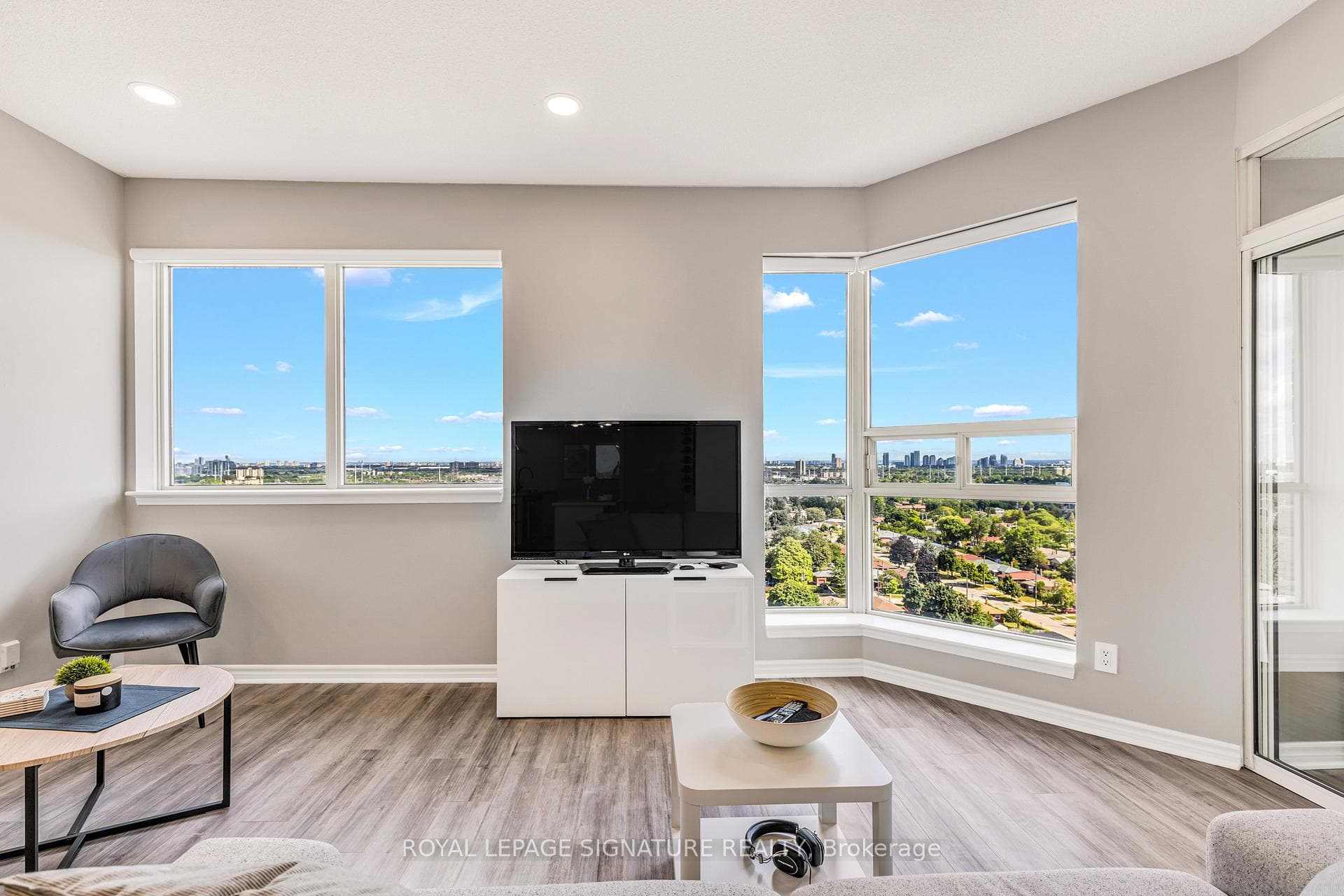 2466 Eglinton Avenue Unit PH14 photo 6