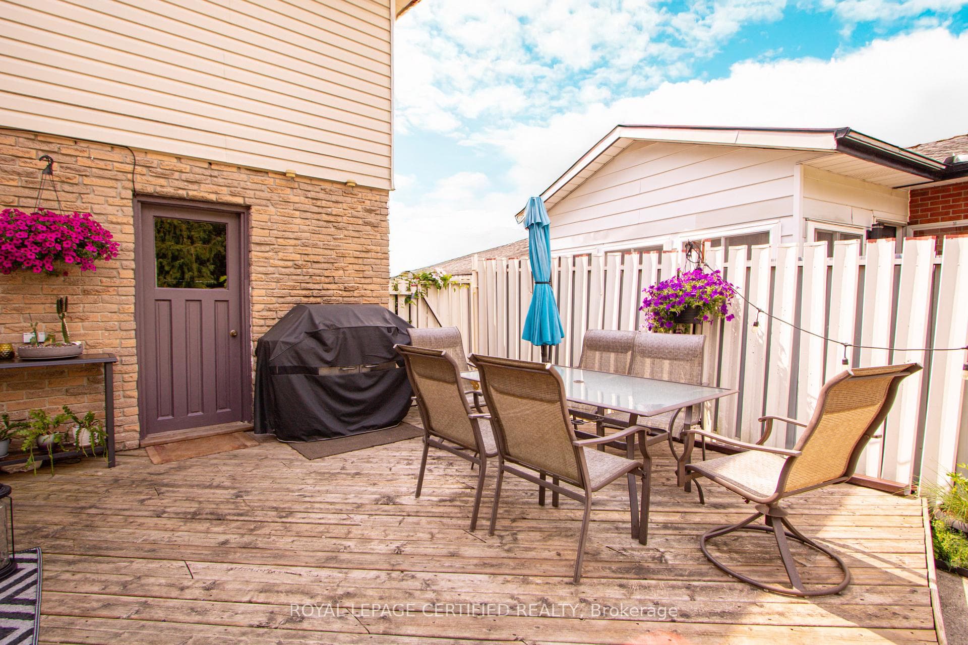 451 Lampman Place photo 35