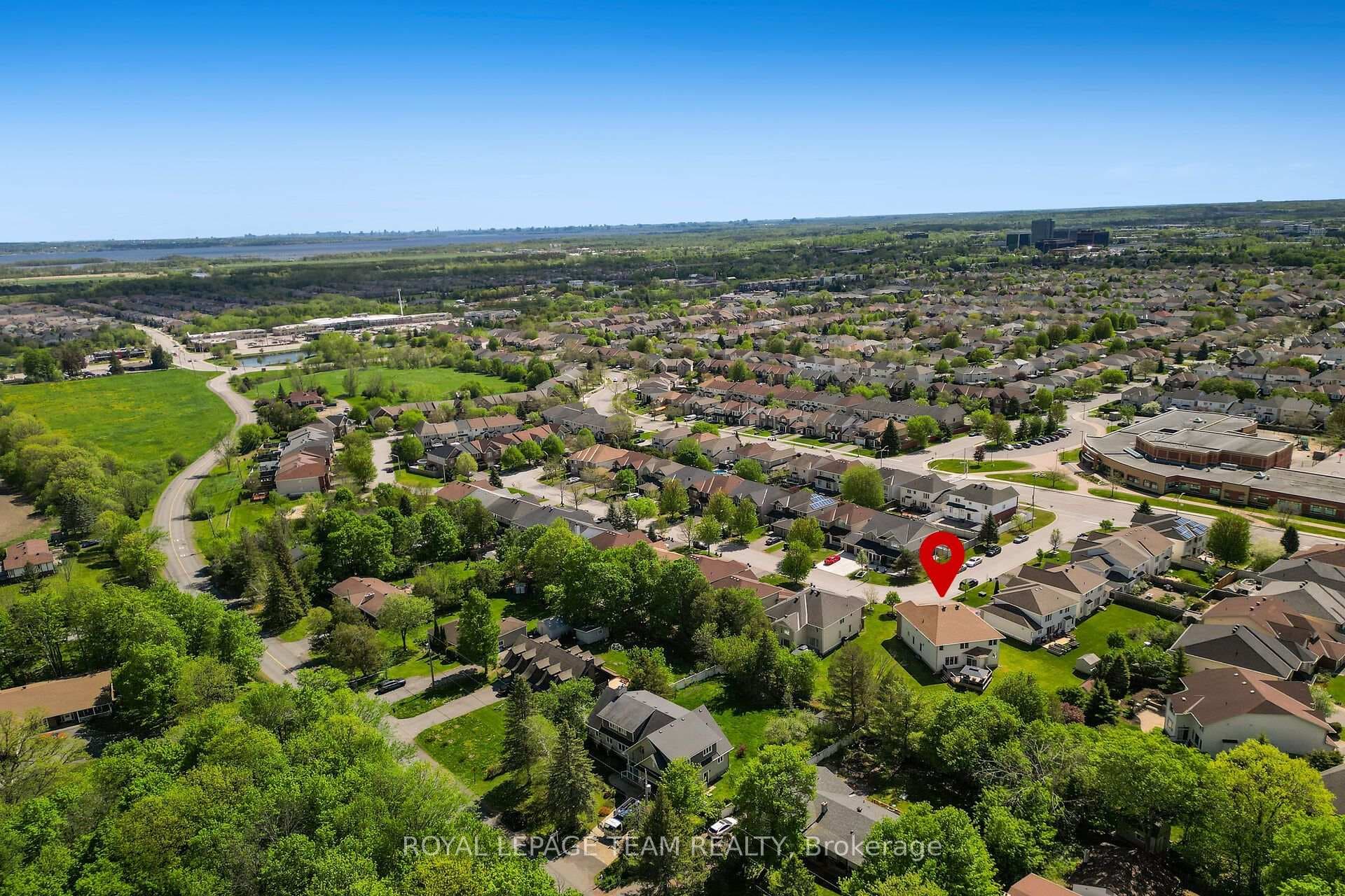 121 Muskego Crescent photo 49