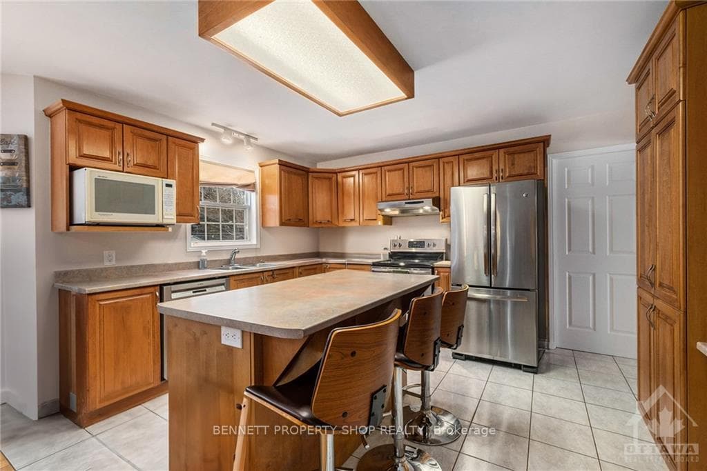 2380 JOHN QUINN Road photo 7