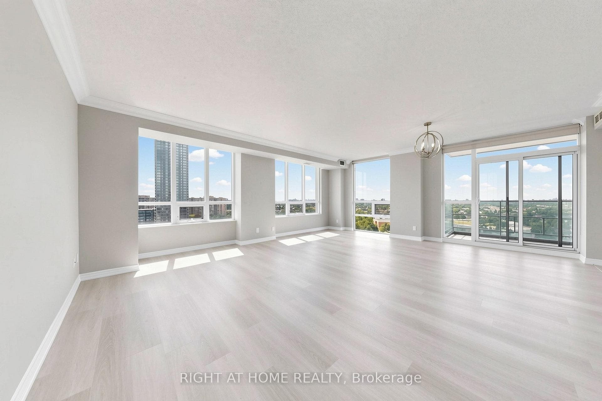 88 Promenade Circle Unit 1505 photo 5