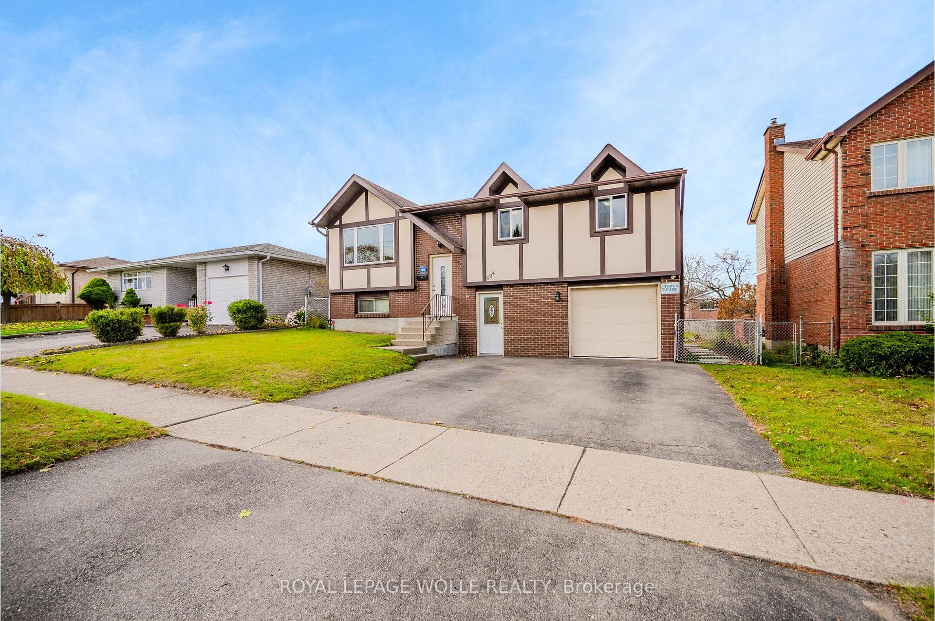 894 Strasburg Road photo 1