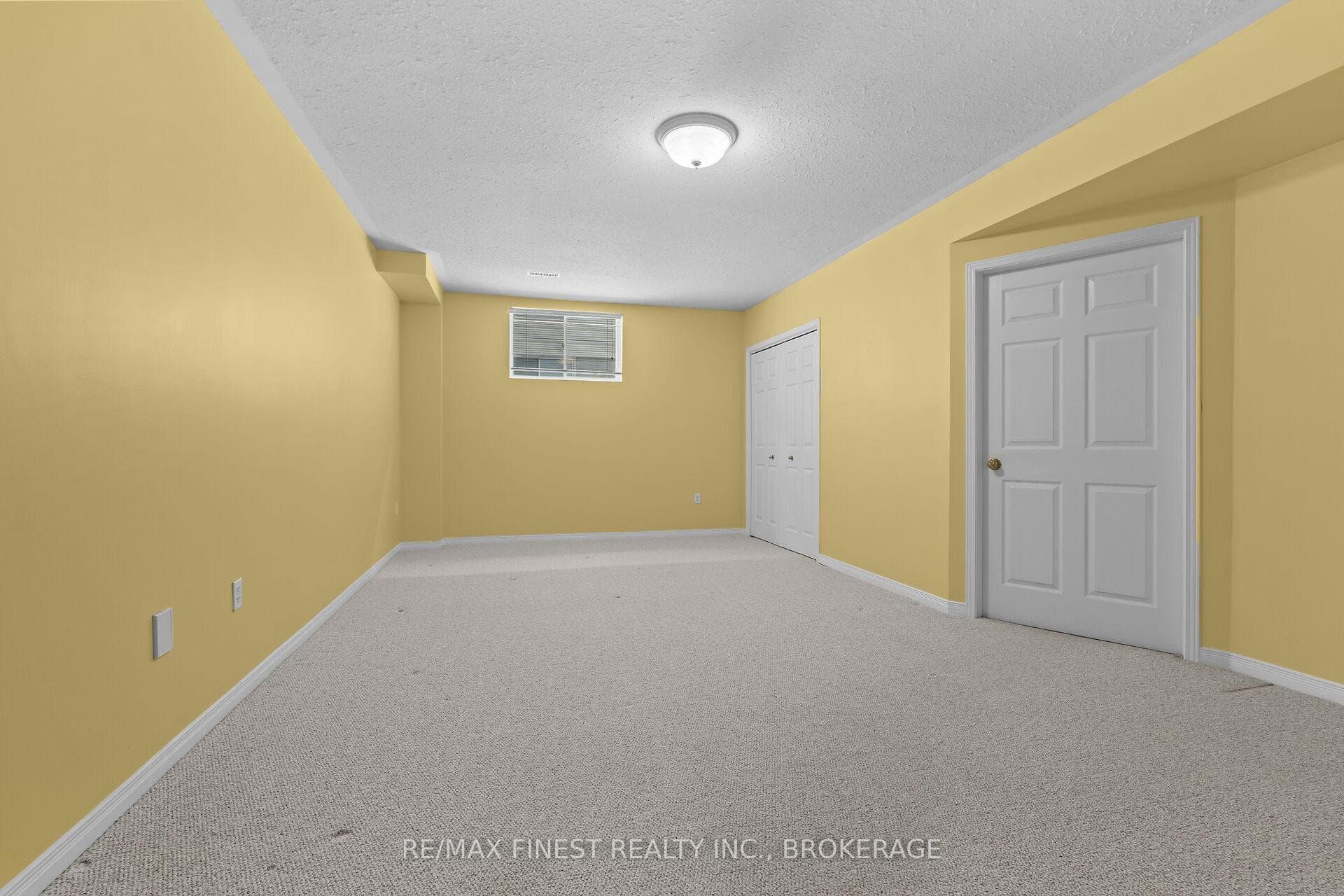 355 Tanglewood Drive photo 32
