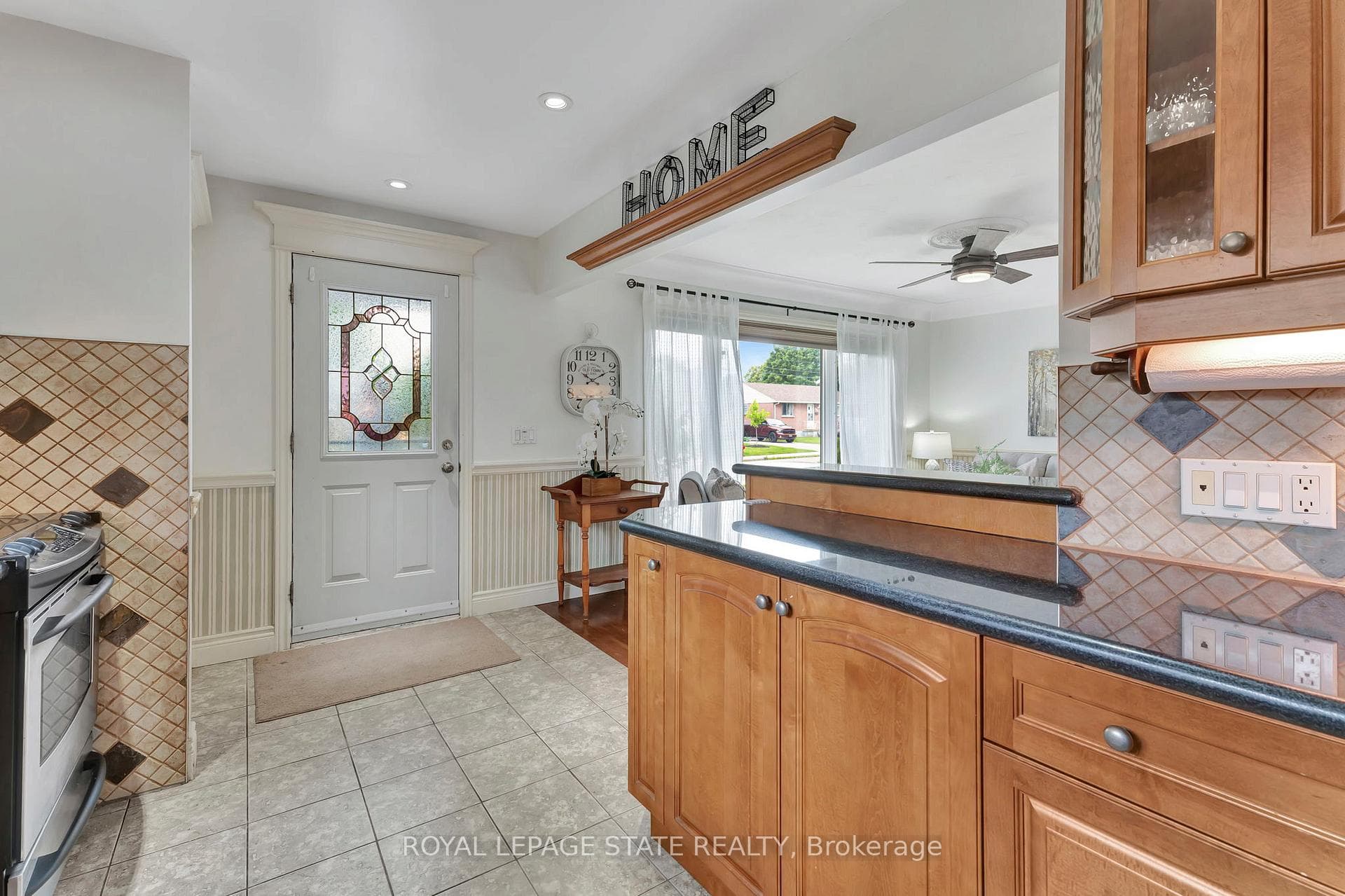 411 East 15th Street photo 5