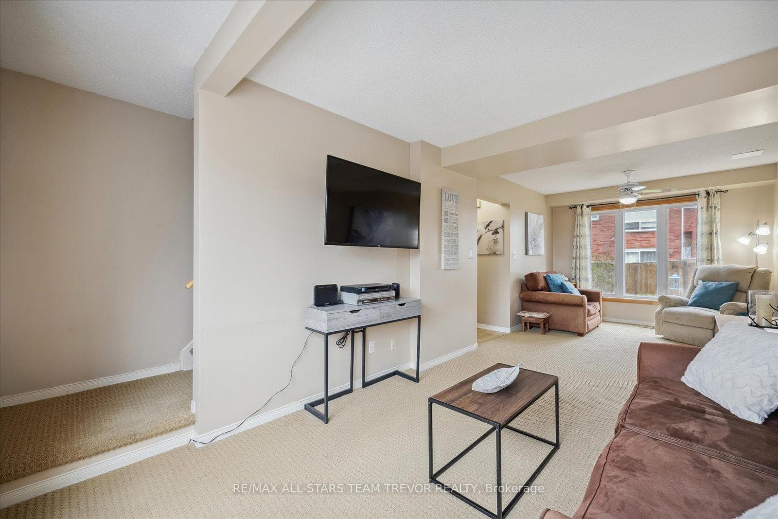 162 William Curtis Circle photo 3
