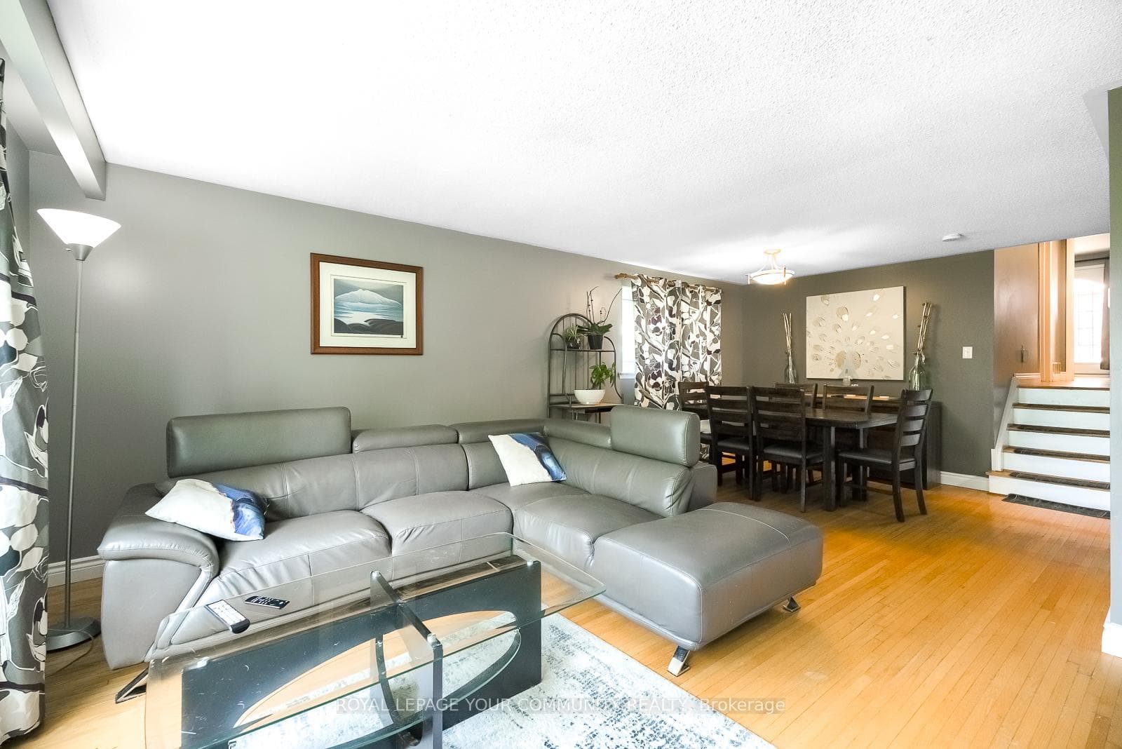 83 Harland Crescent photo 8