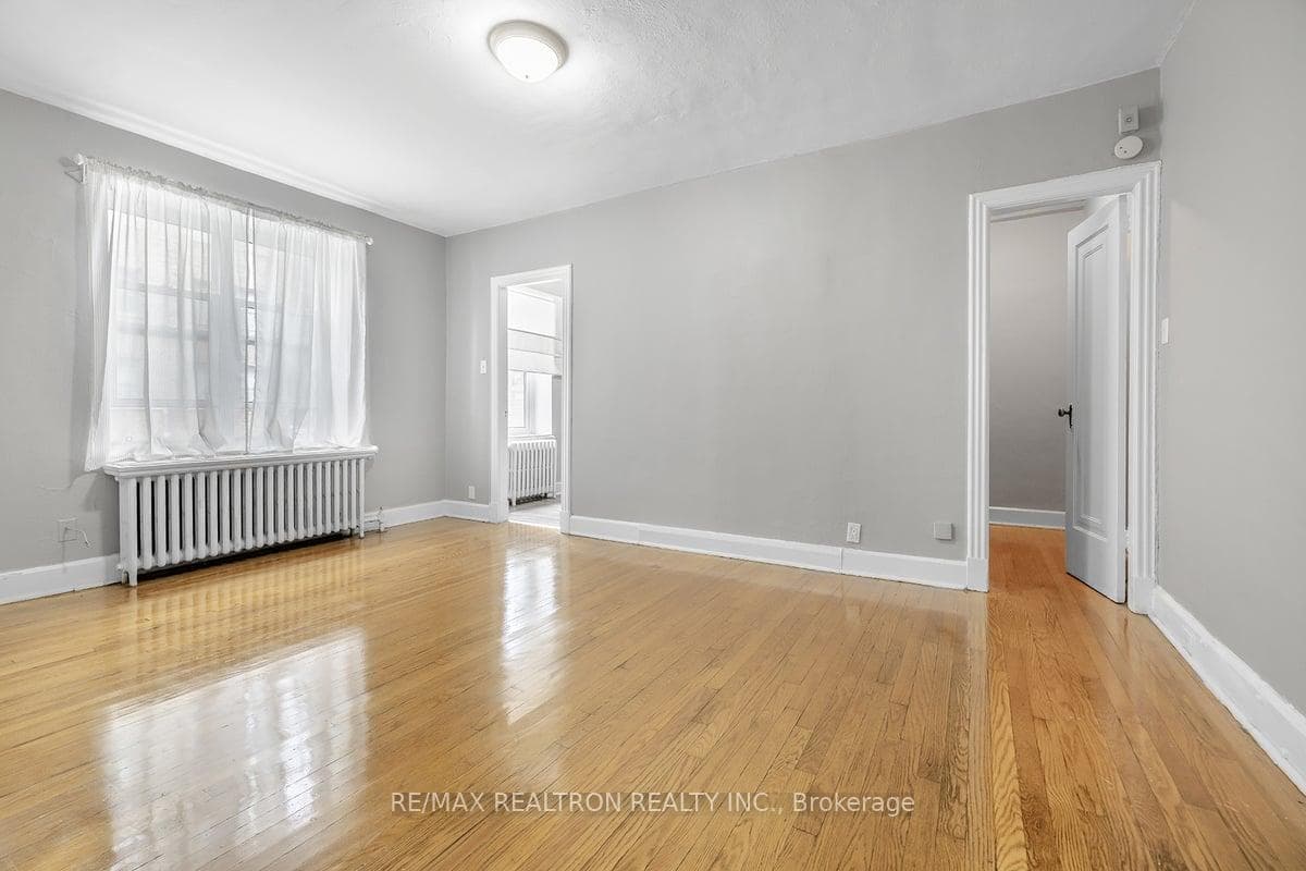 1 Mallory Gardens Unit 4 photo 4