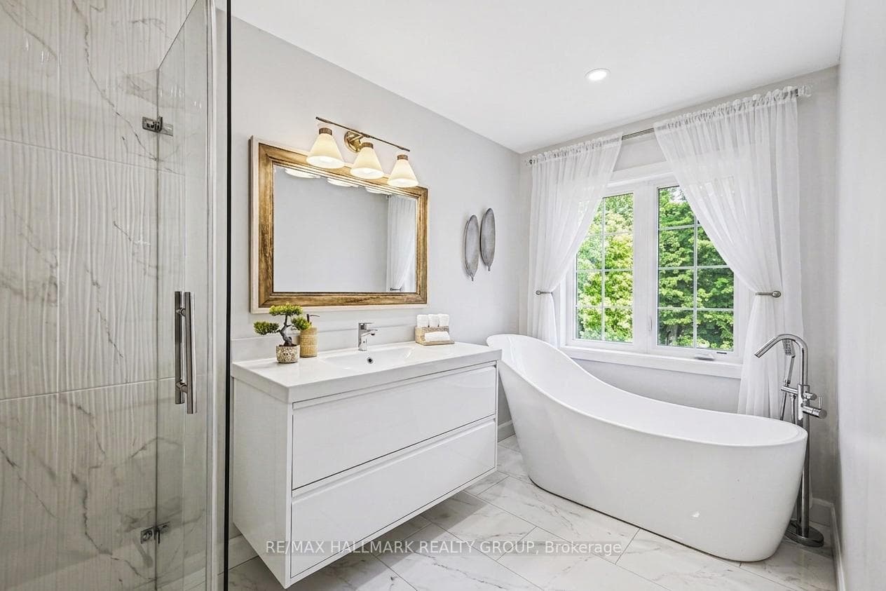 13 Bathurst Street photo 20