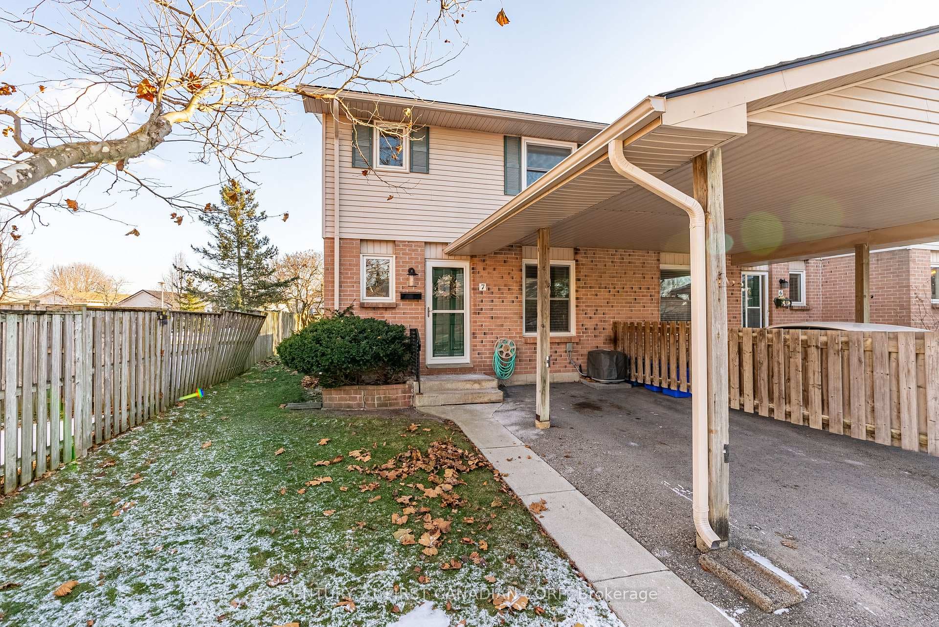 160 Conway Drive Unit Unit 7 photo 4