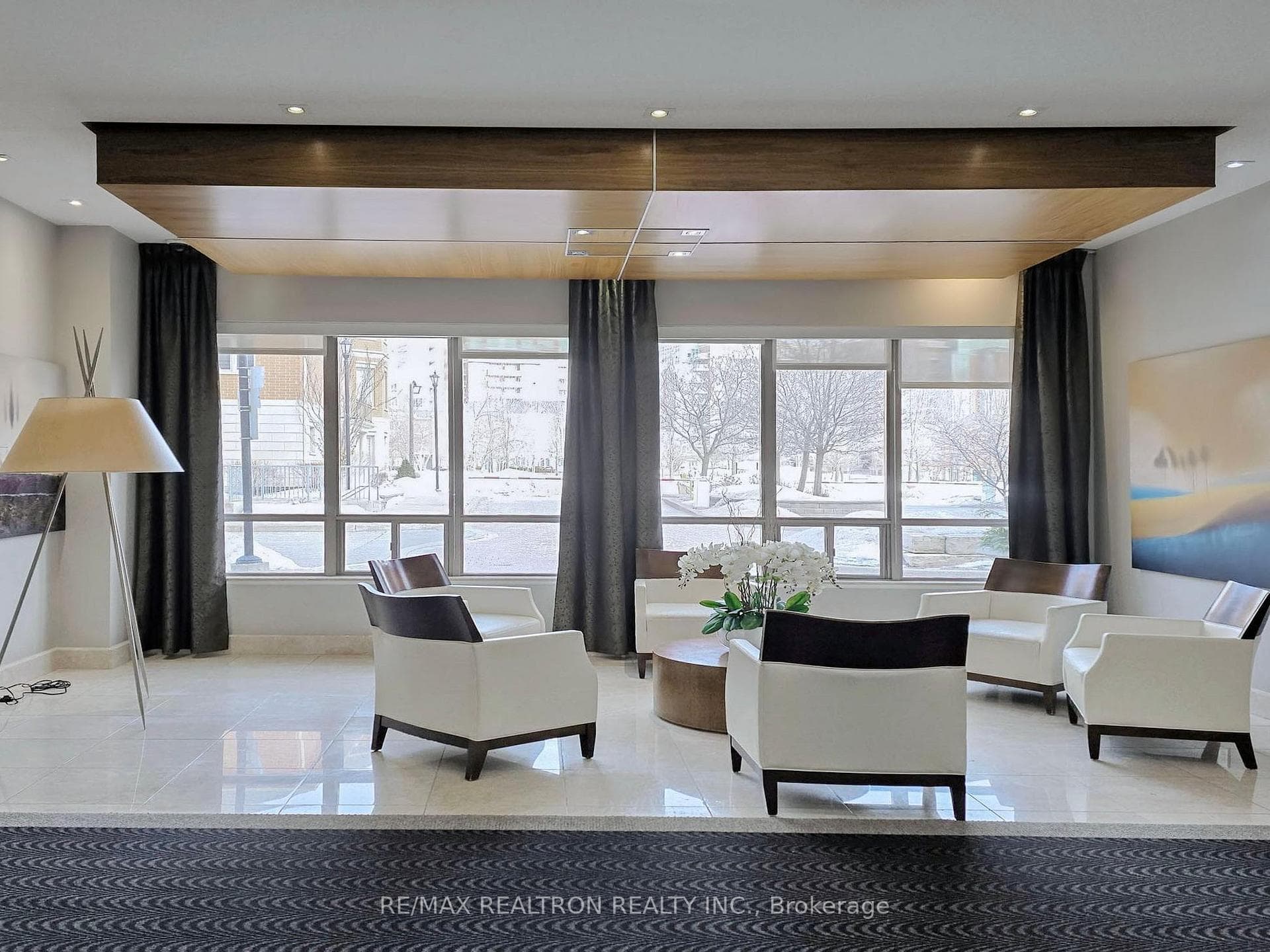 37 Galleria Parkway Unit 316 photo 4