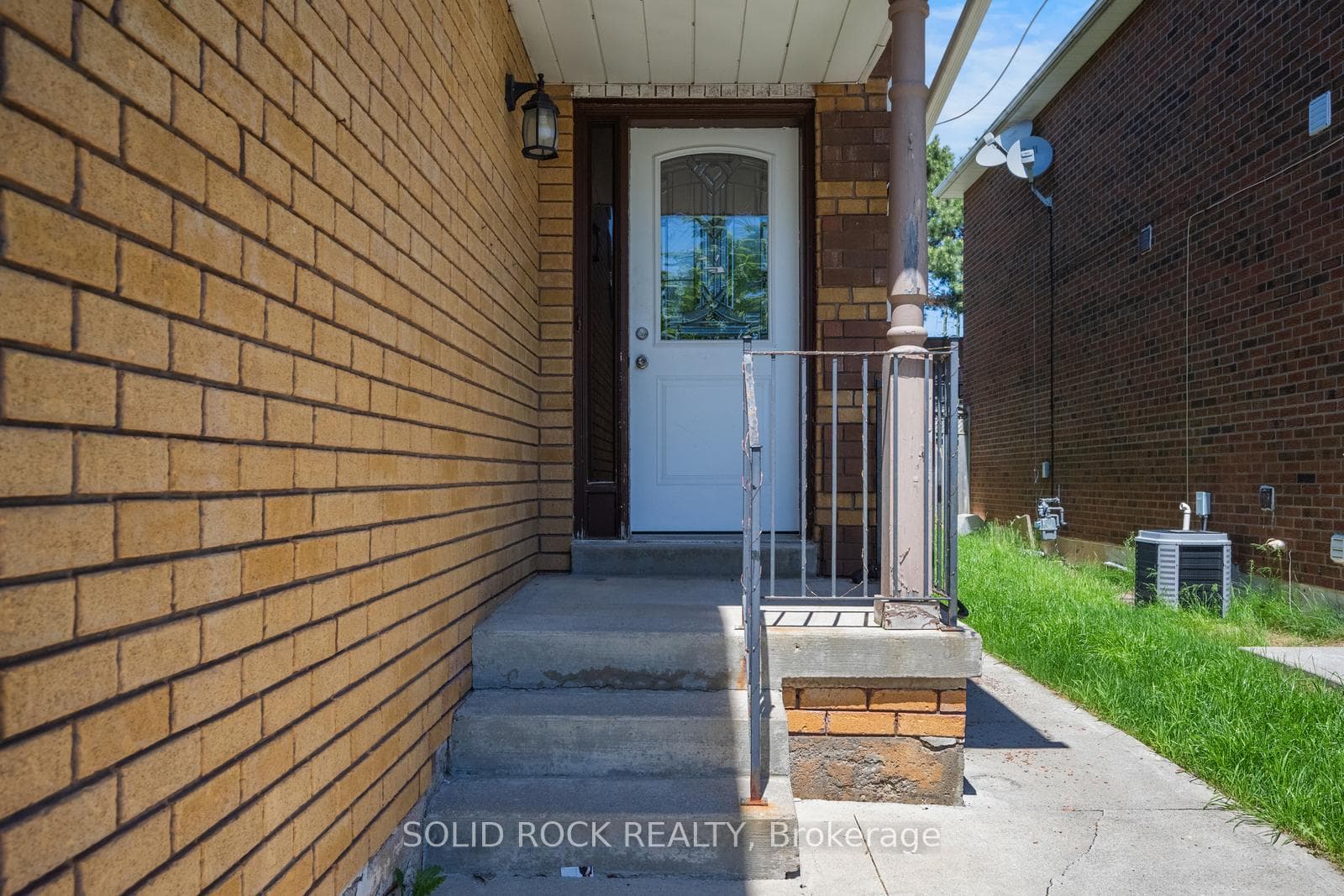 58 Ravenscliffe Court photo 3