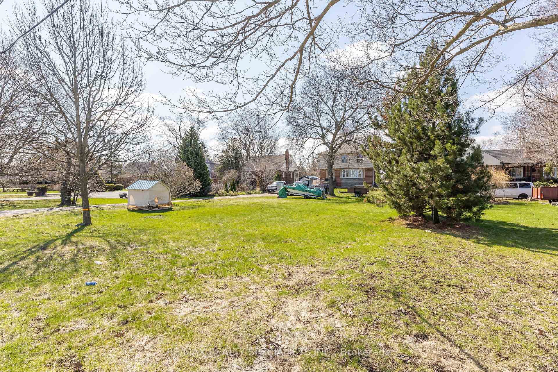970 Concession Street photo 2