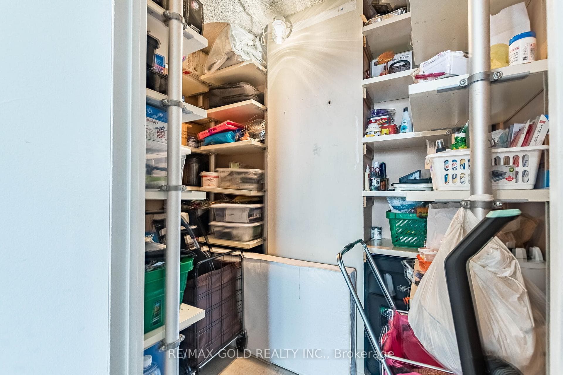 17 Knightsbridge Road Unit 903 photo 35