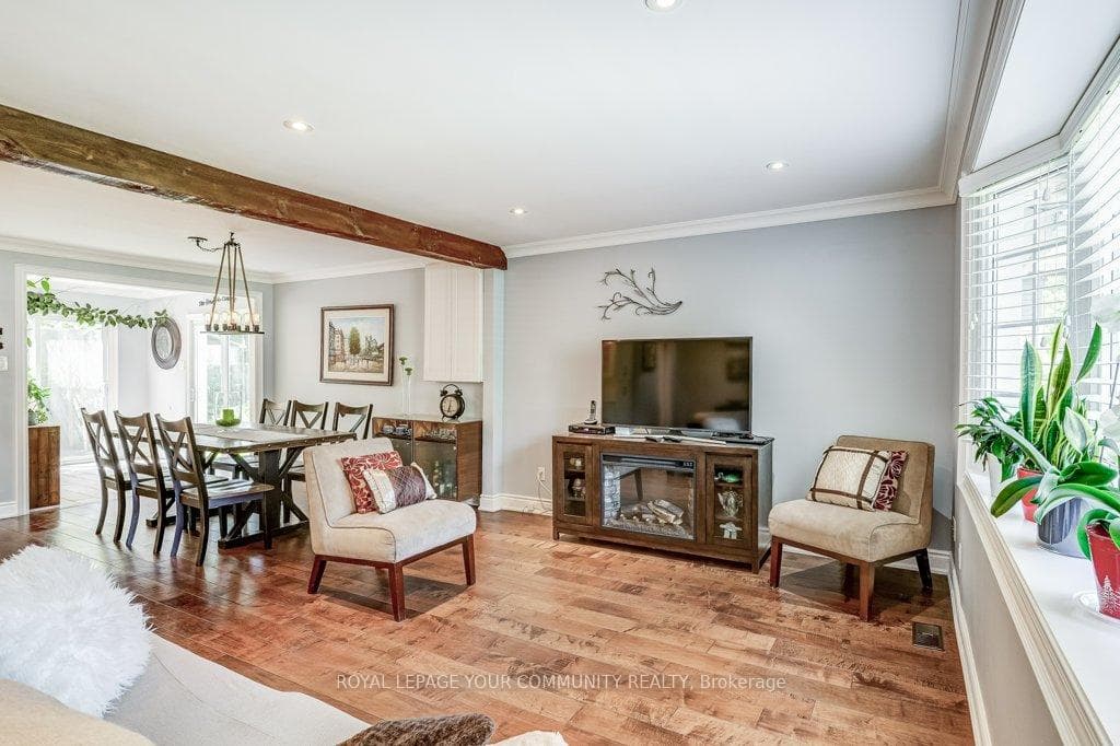 765 James Street photo 5