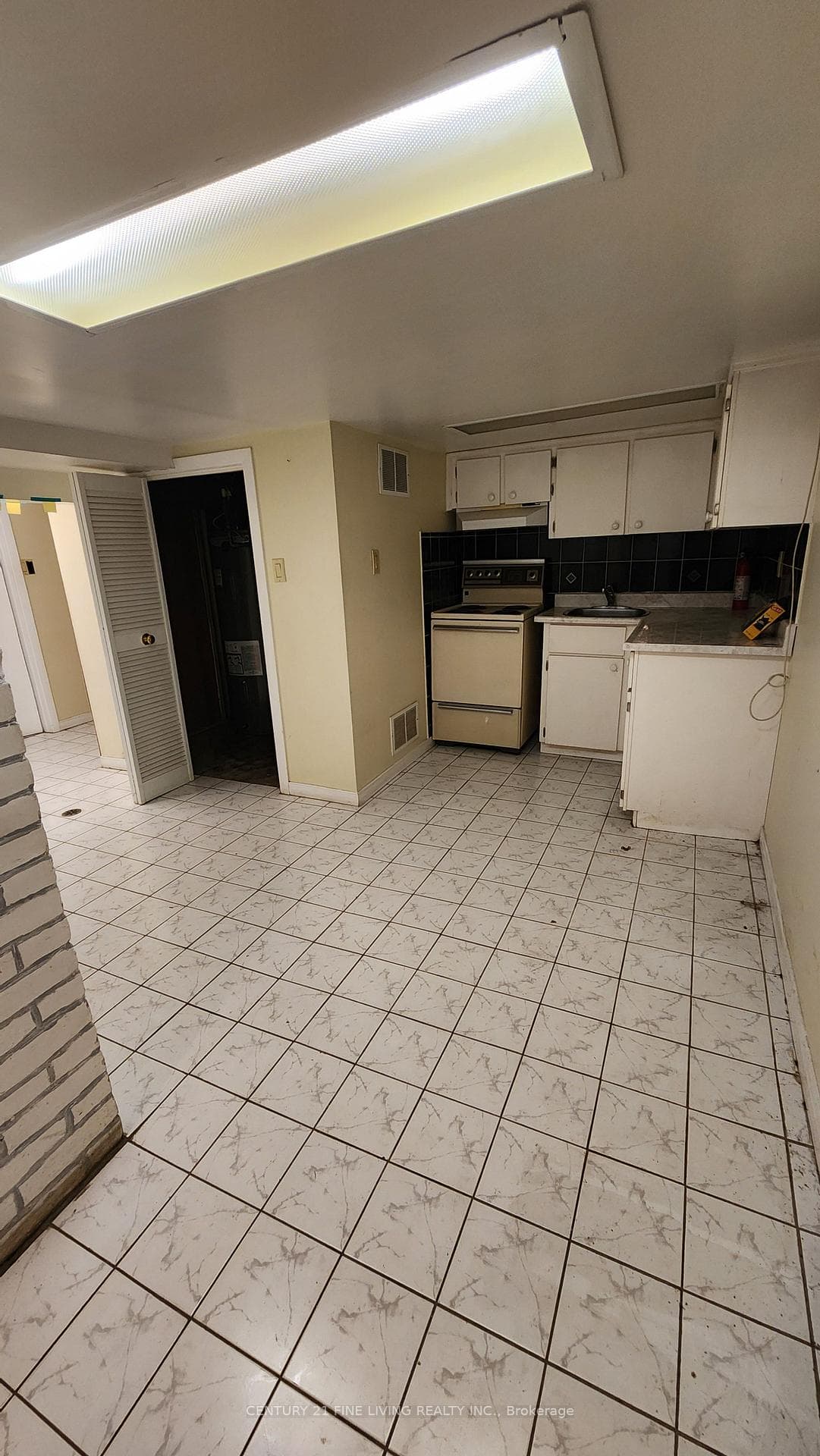 1155 Dundas Street Unit Main photo 14