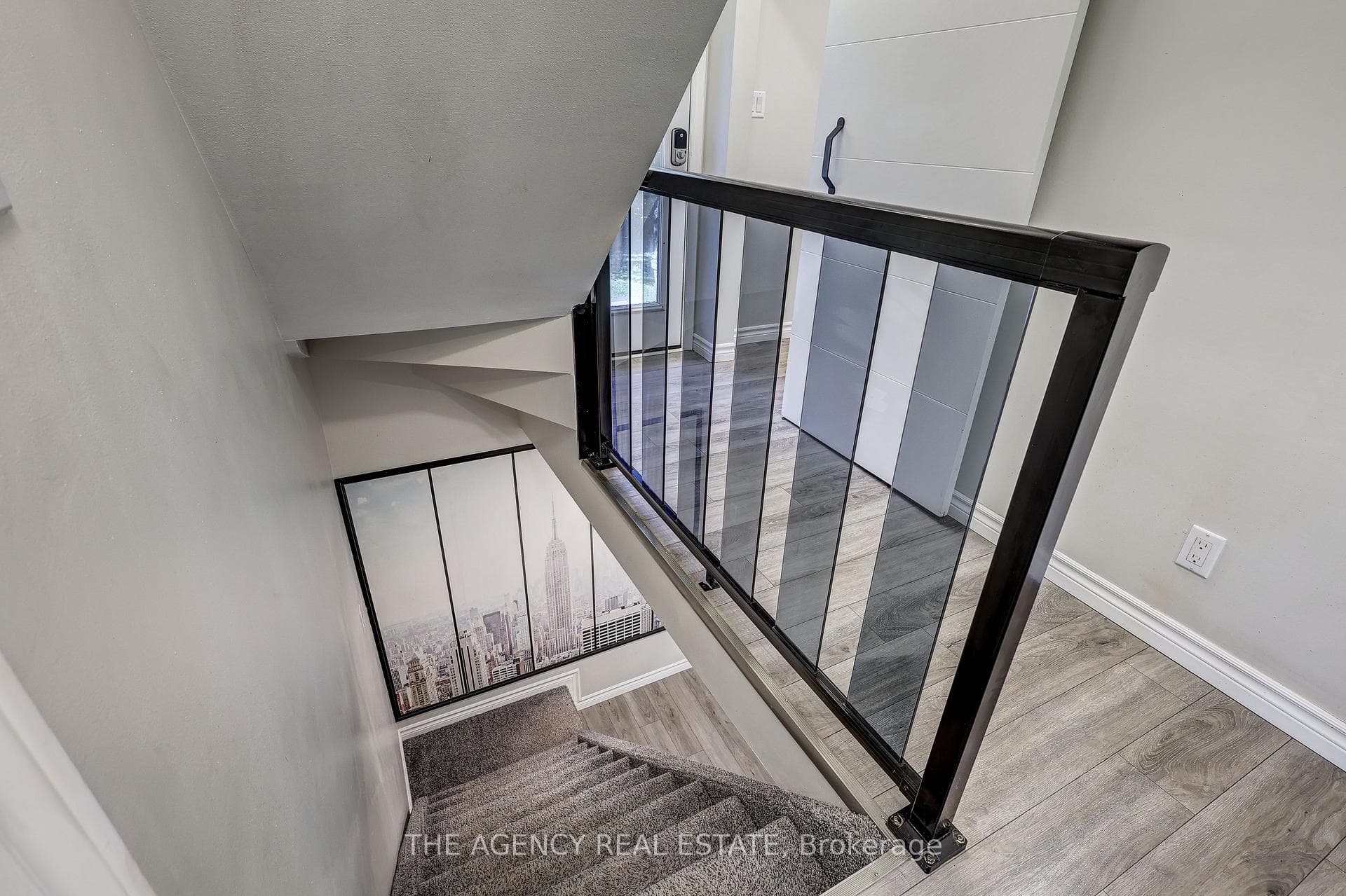 205 Rhine Avenue photo 21