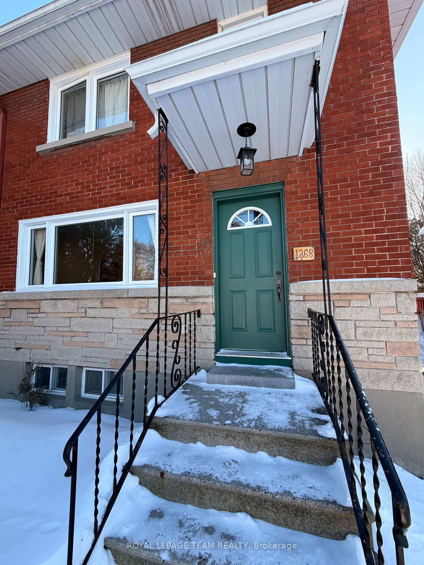 1268 Erie Ave front entrance