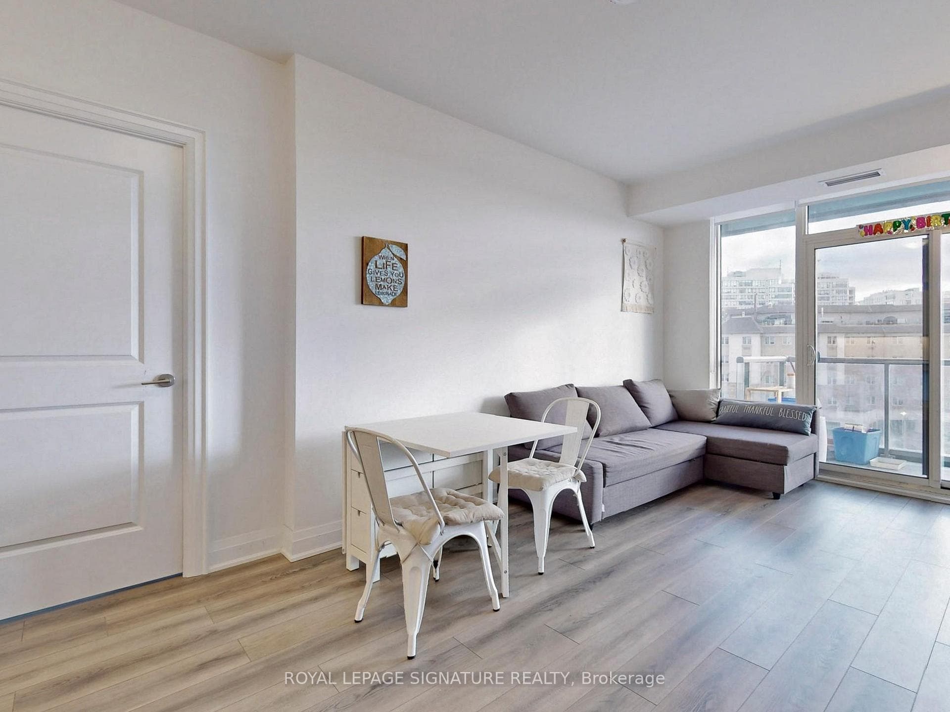 10 Gatineau Drive Unit 404 photo 13
