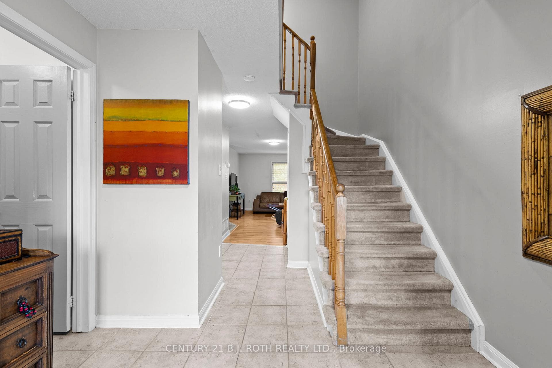 359 FERNDALE Drive photo 6