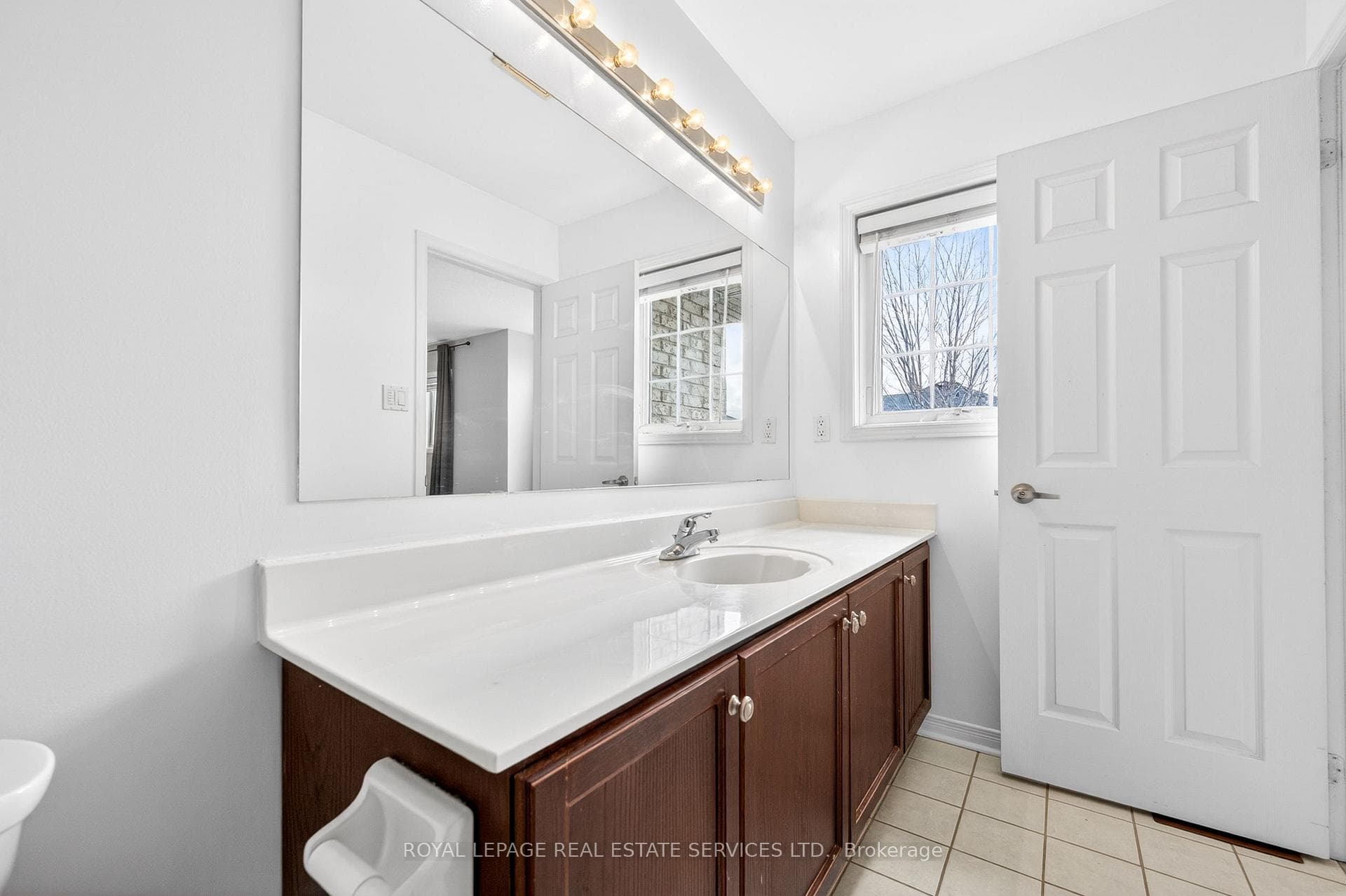 5090 Fairview Street Unit 4 photo 16