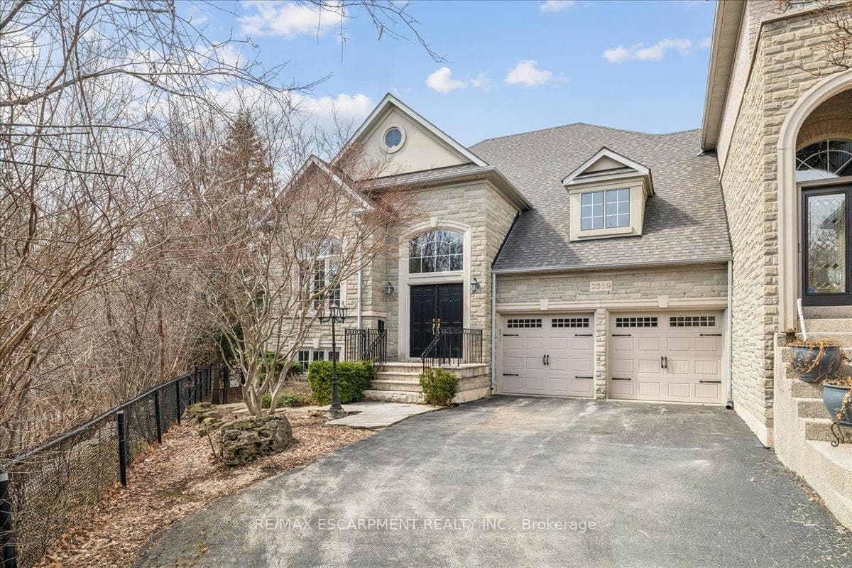 2359 Woodfield Road photo 1