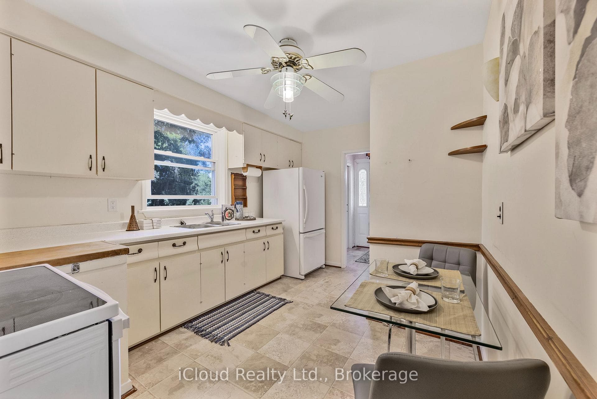 192 Beechgrove Drive photo 13