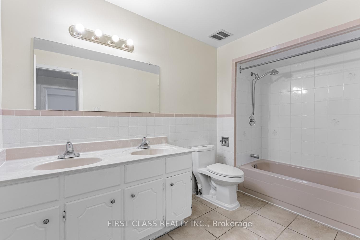 211 Shawnee Circle photo 7