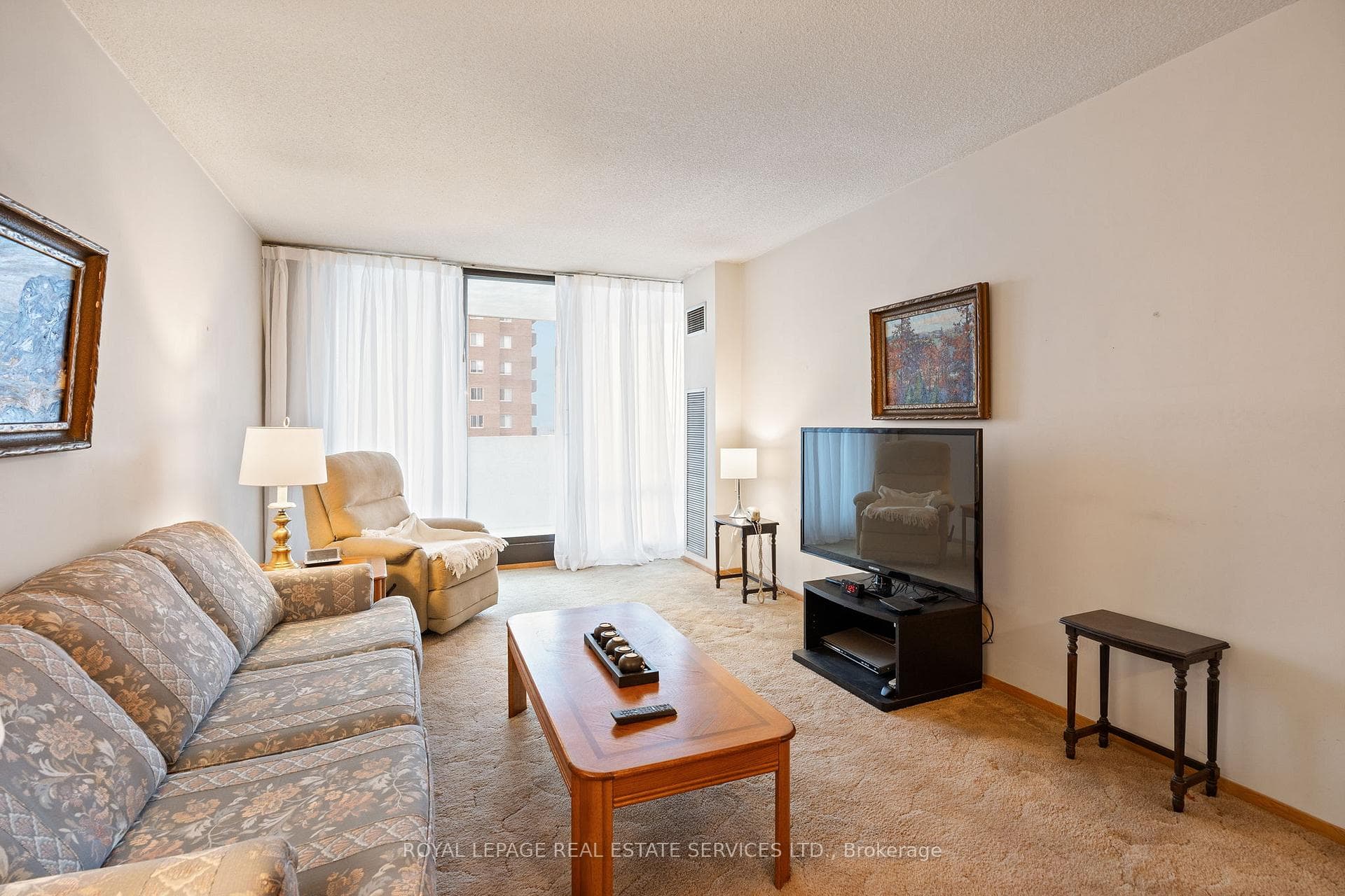 40 Baif Boulevard Unit 709 photo 9