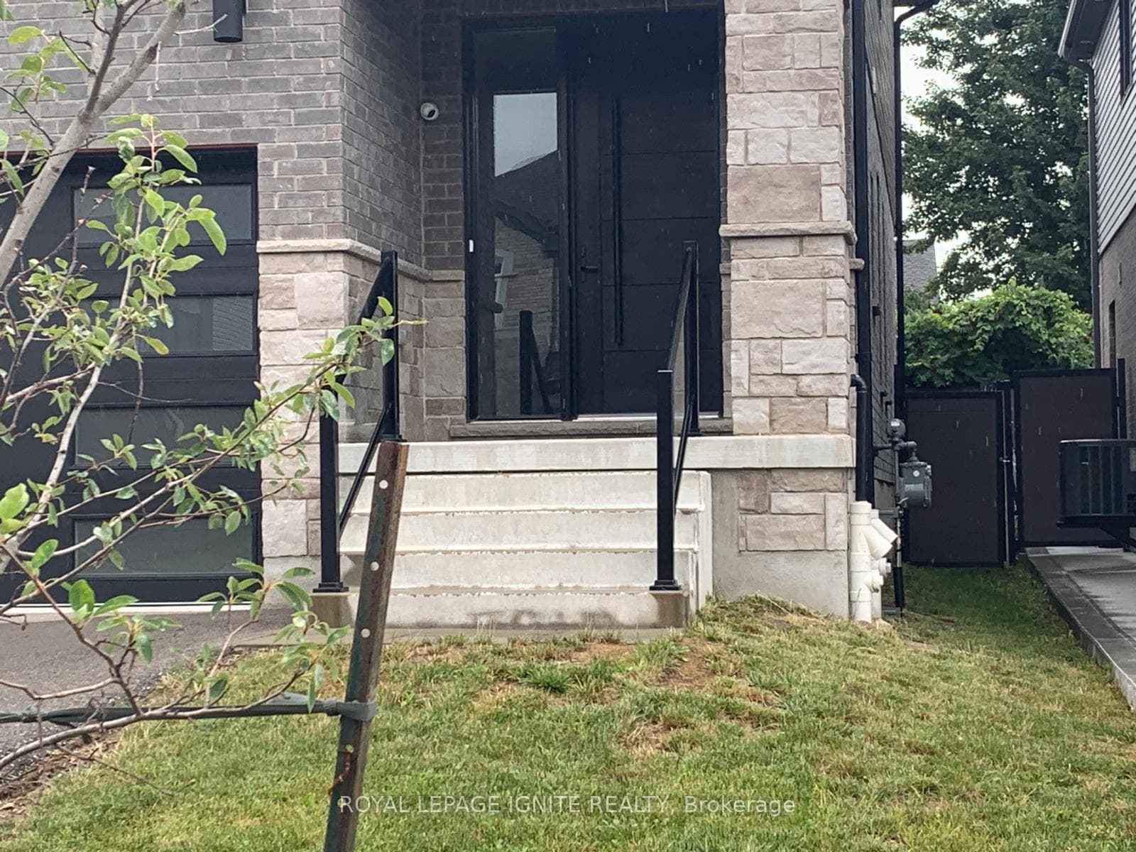 156 Ridgemount Street photo 2