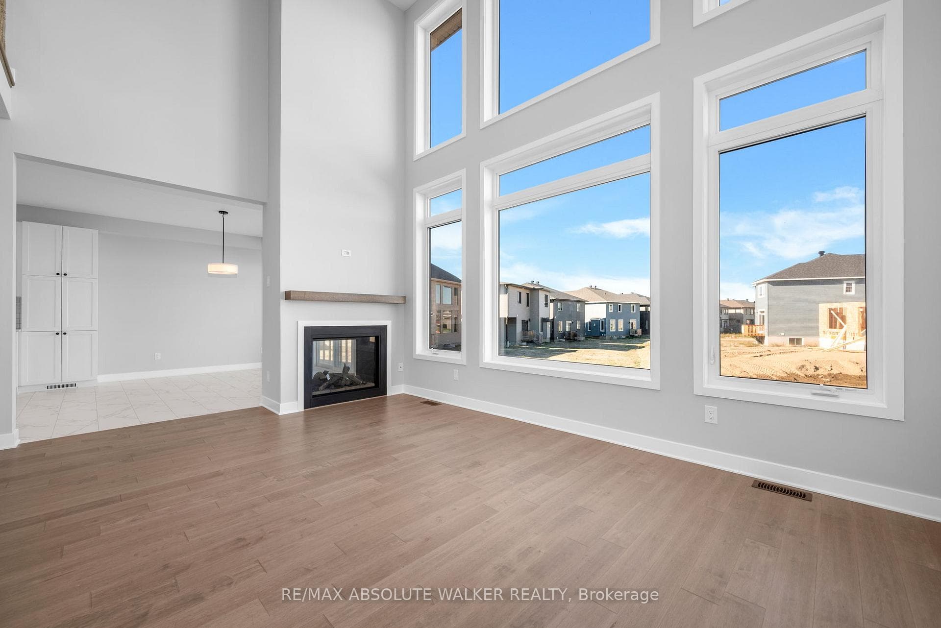 584 Paakanaak Avenue photo 16