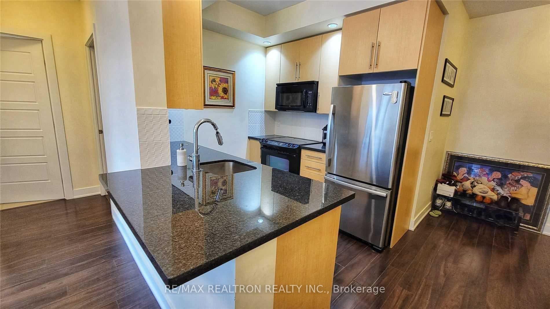 28 Linden Street Unit 2108 photo 4