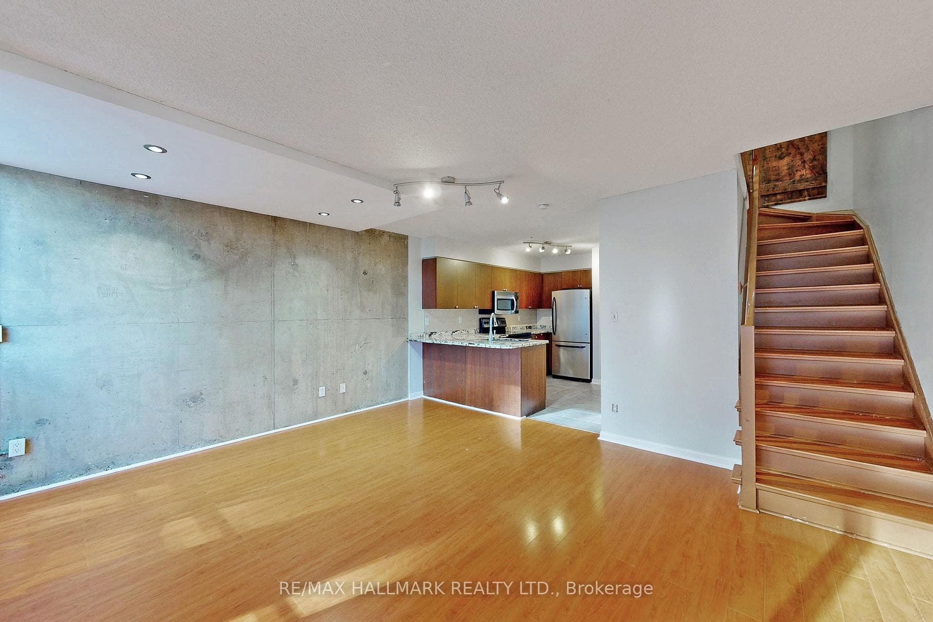 1029 King Street Unit 413 photo 7