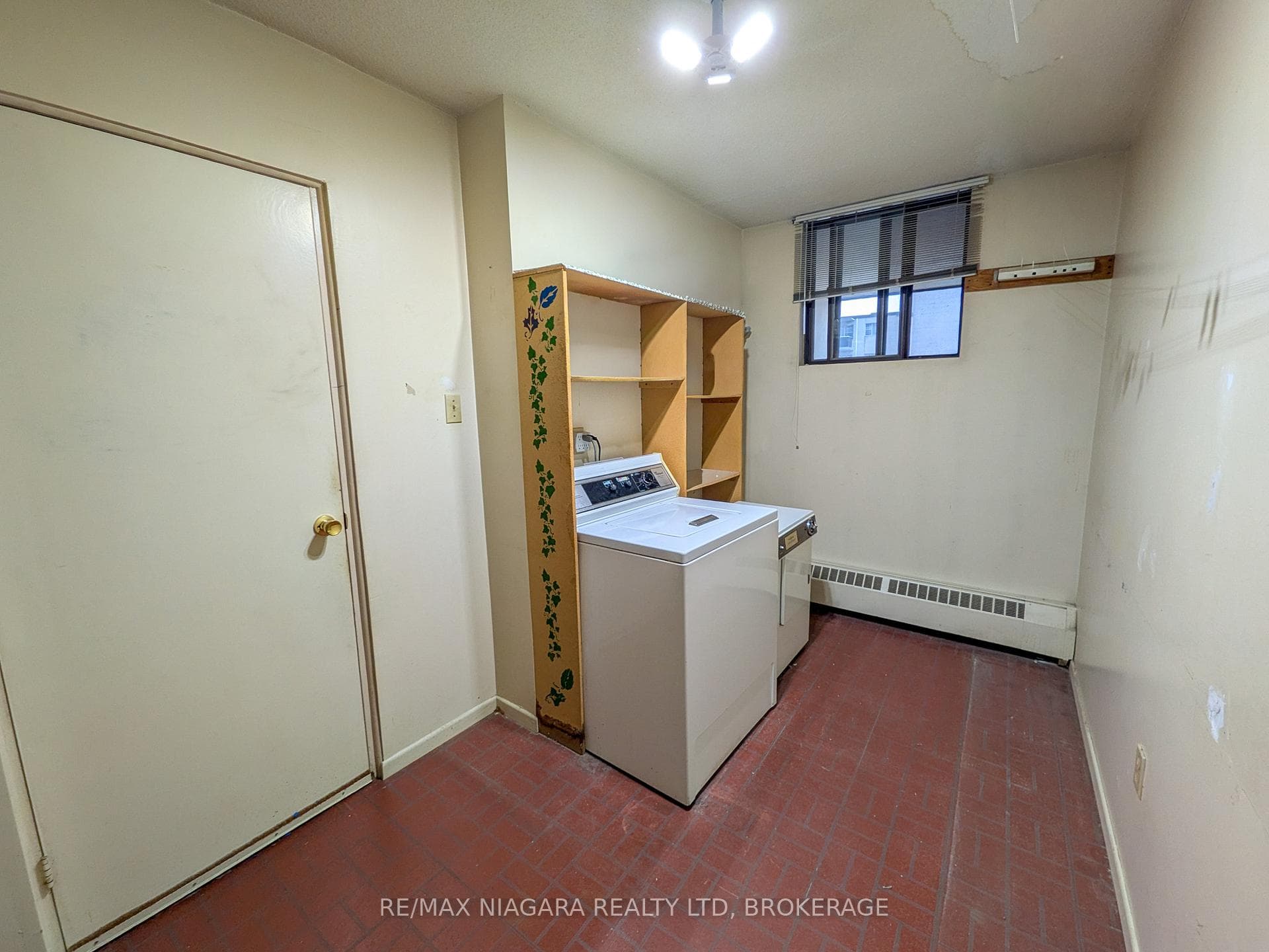 3170 Kirwin Avenue Unit 301 photo 19