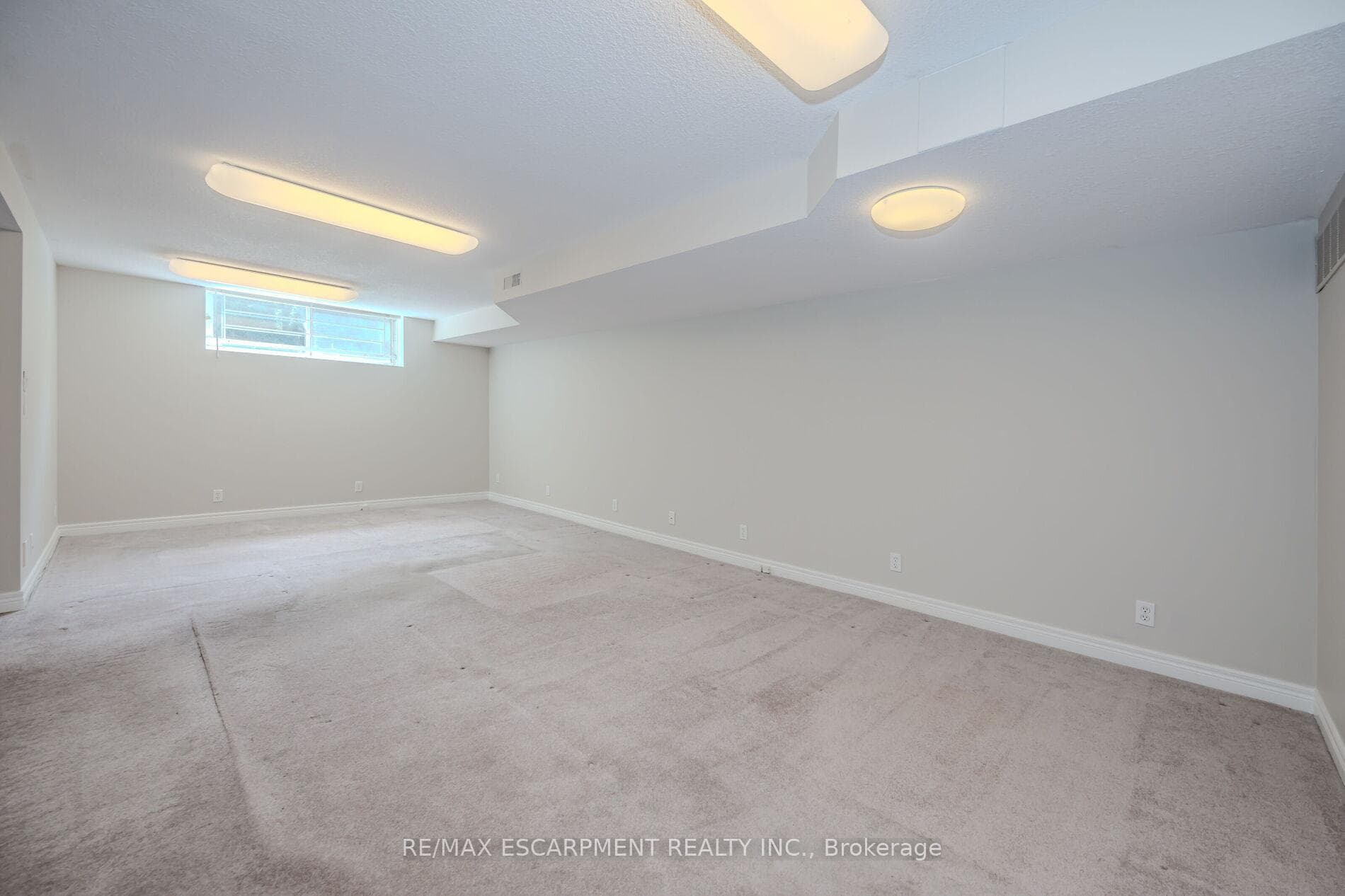 480 Sandcherry Drive photo 29