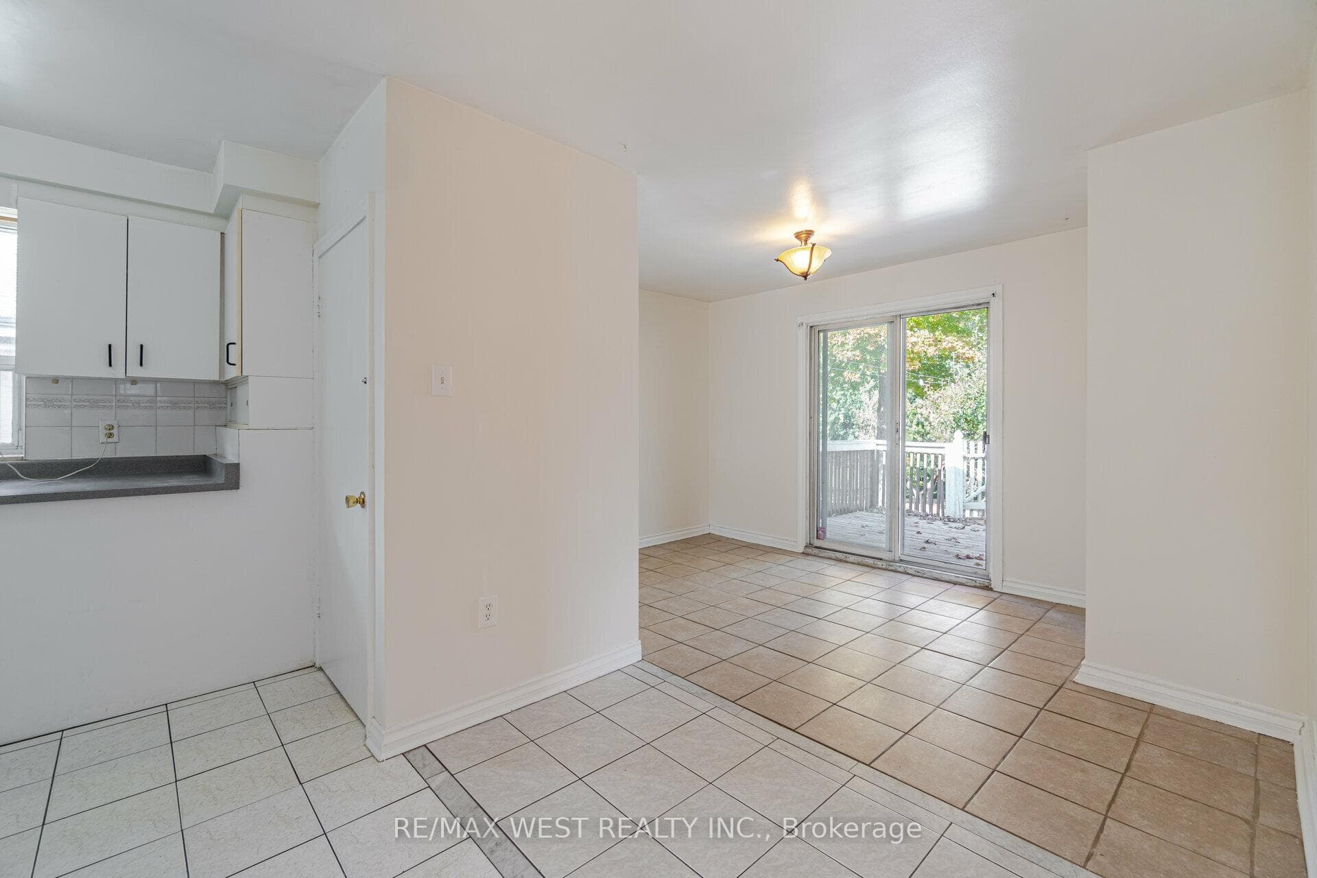 22 Loney Avenue photo 13