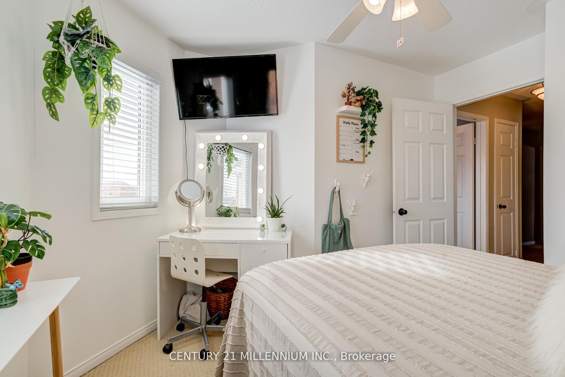 327 Perry Road photo 28
