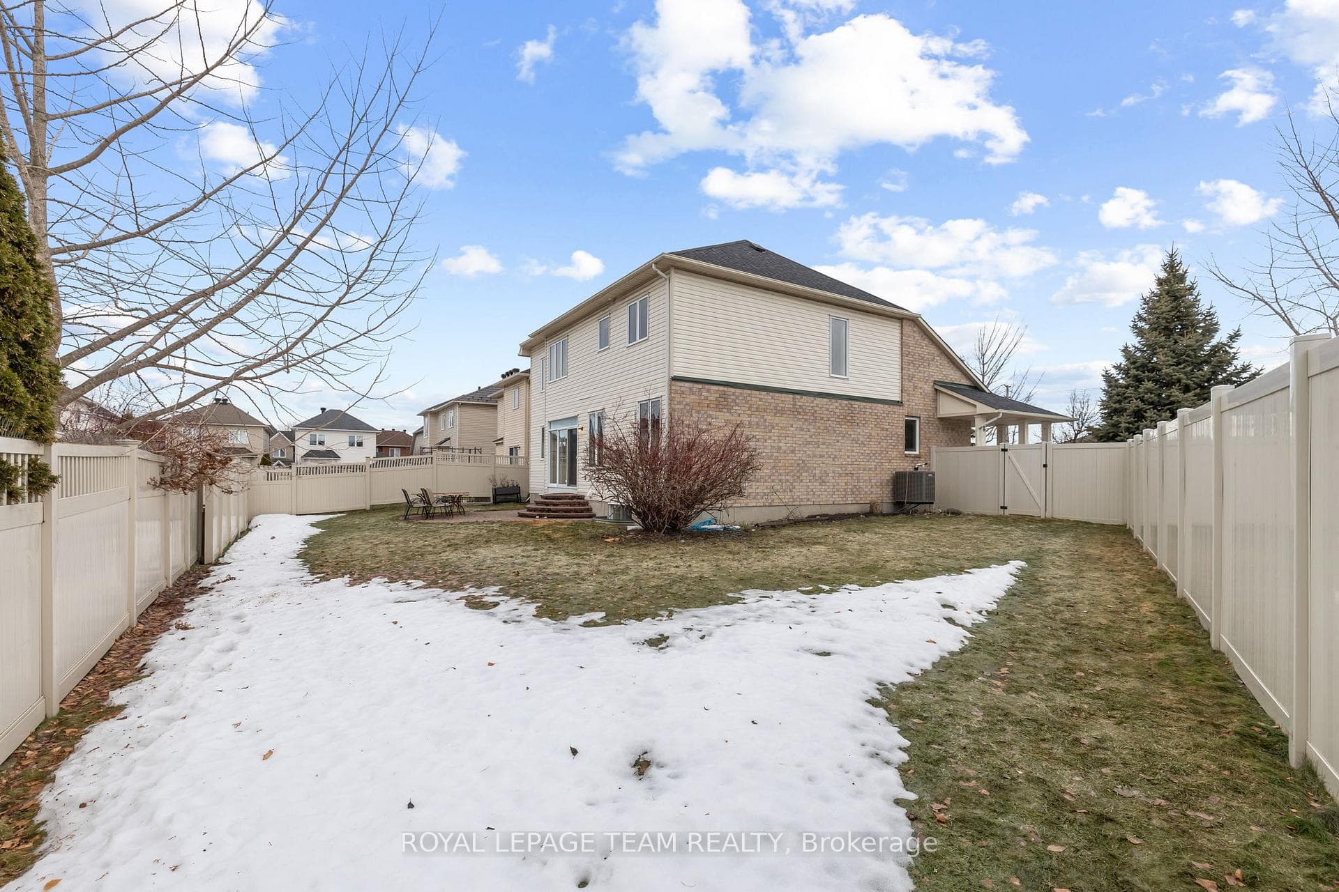 522 Kentmare Crescent photo 41