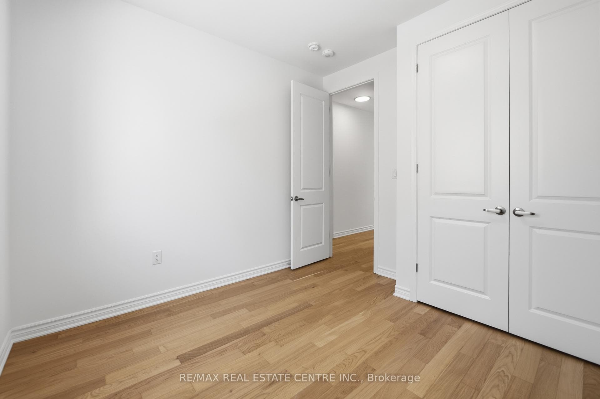 3155 Meadowridge Drive photo 23