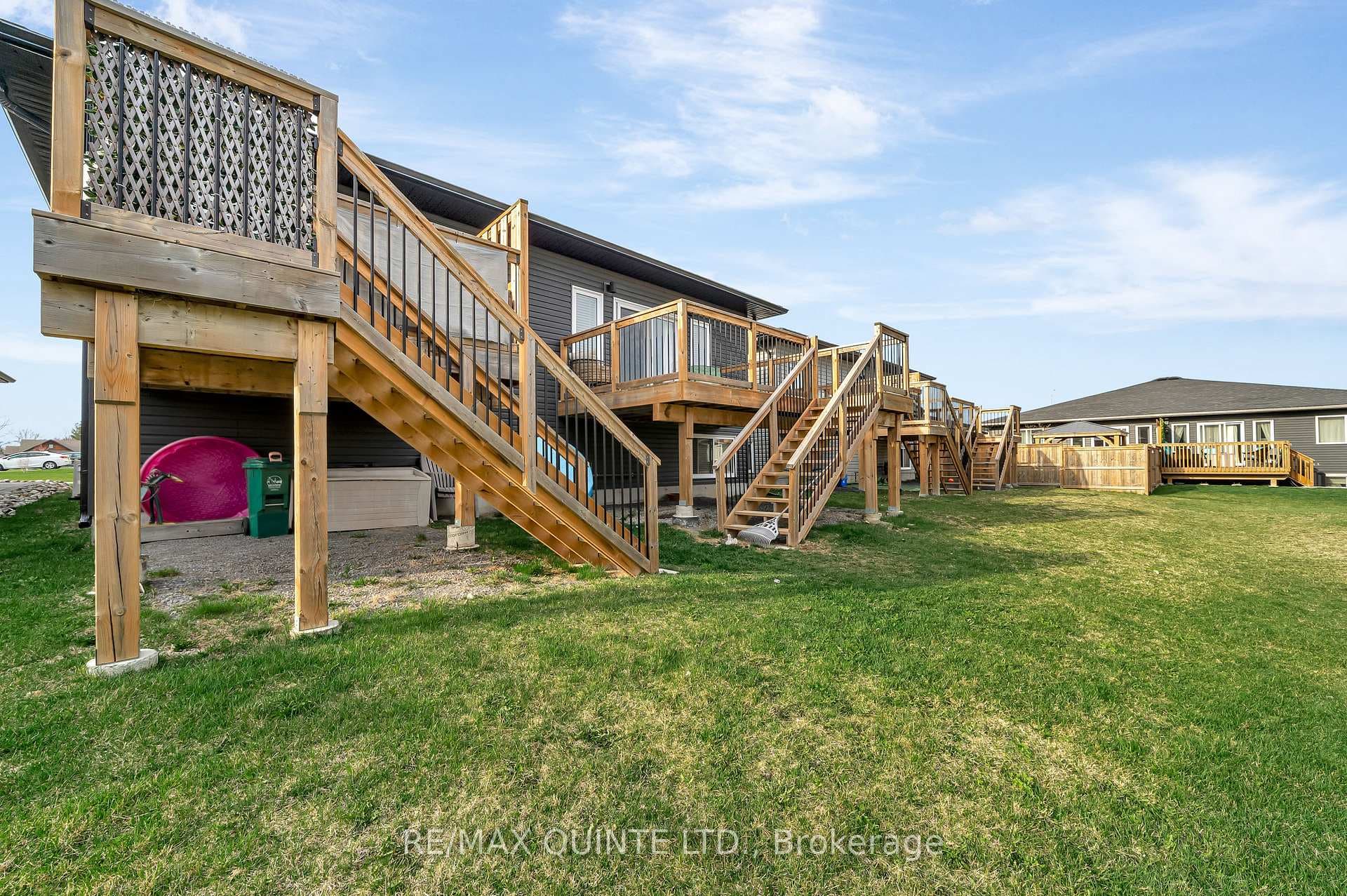 10 Lehtinen Crescent Unit A & B photo 50