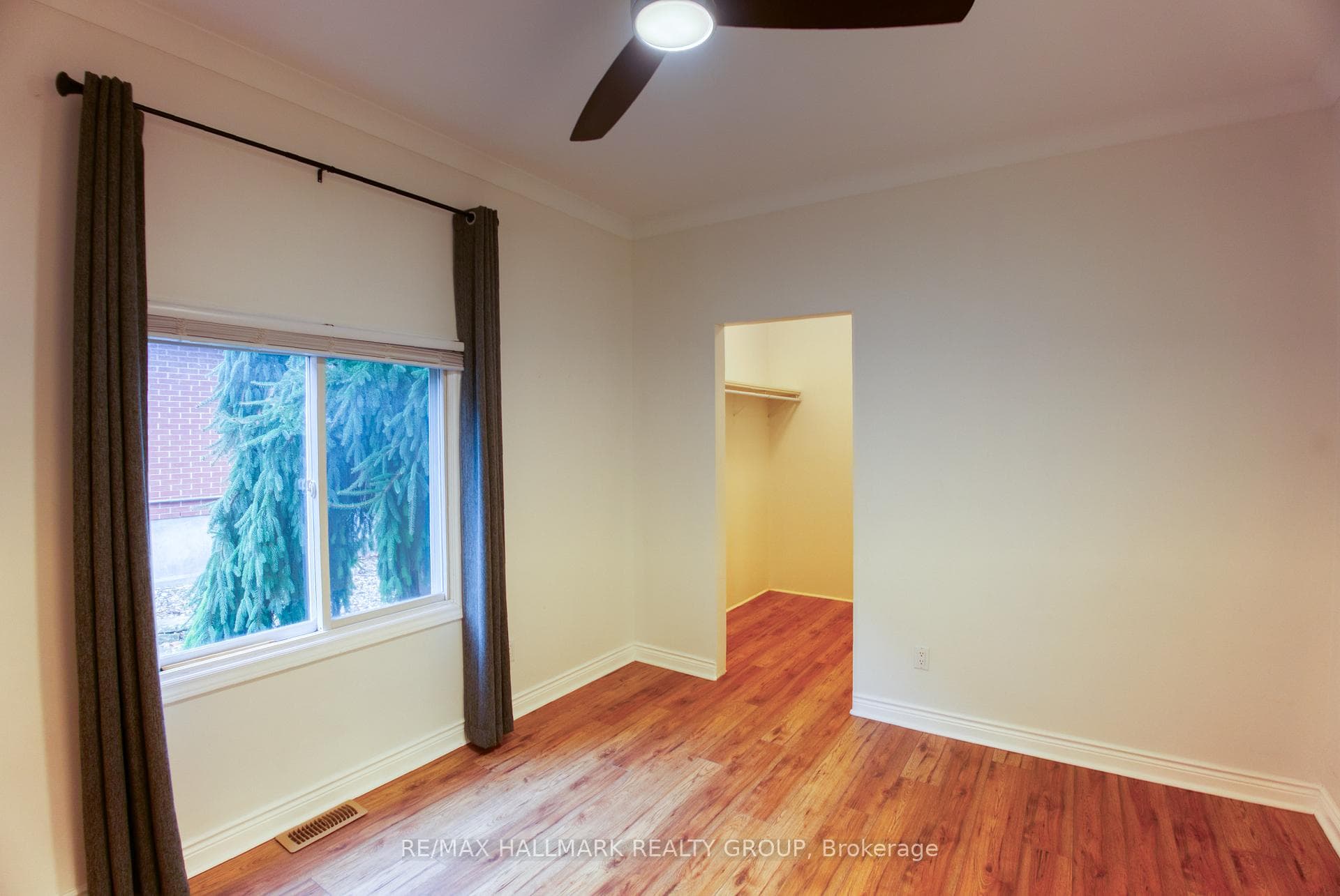 1-272 ROYAL Avenue Unit 1 photo 11