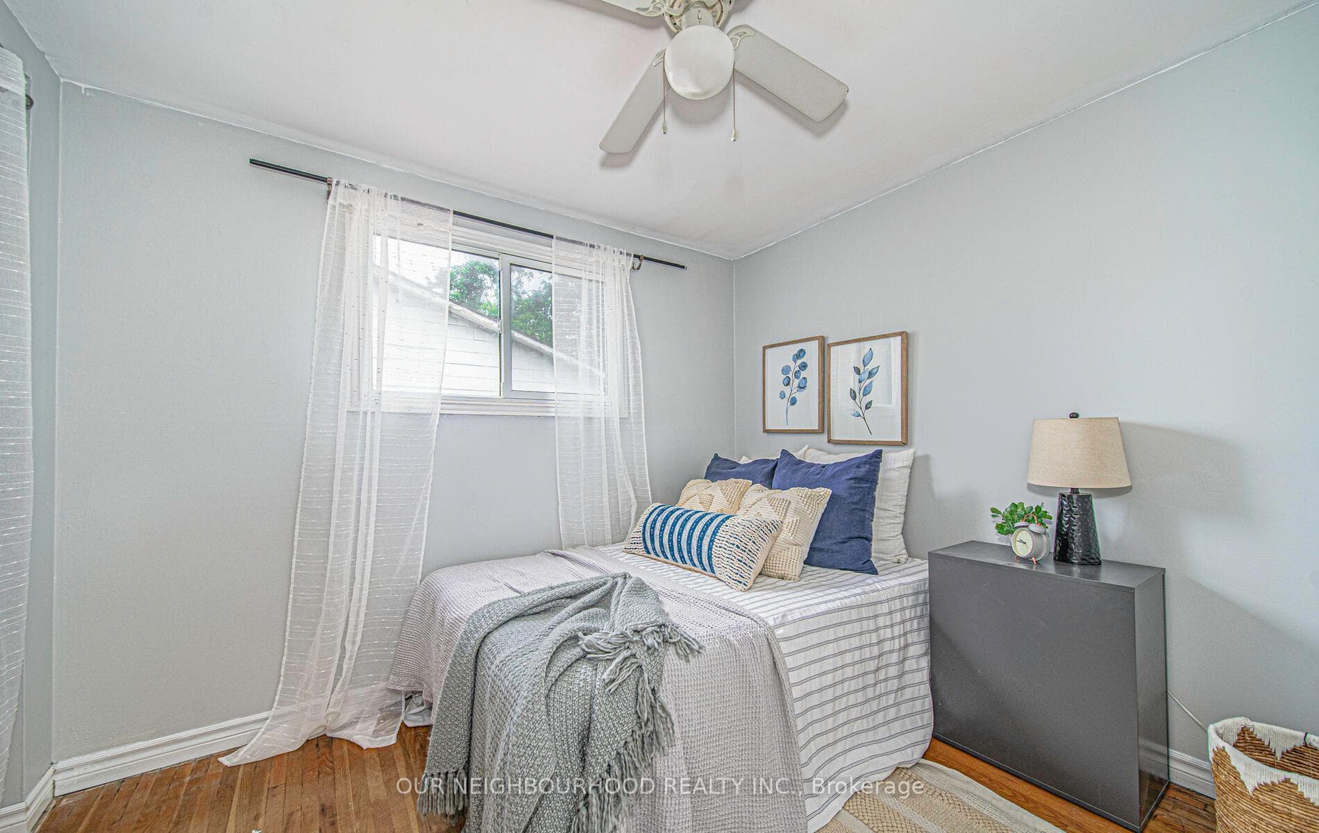 230 Waverly Street photo 18