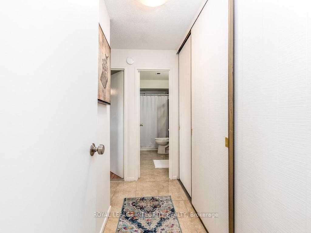 20 Chesterton Drive Unit 606 photo 16