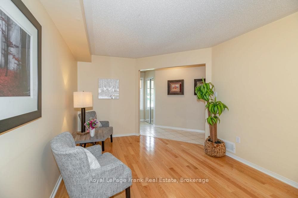 720 Ormond Drive photo 8
