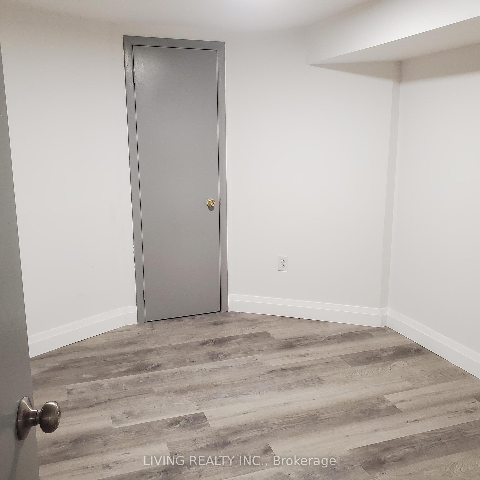 377 Dundas Street Unit Bsmt photo 7