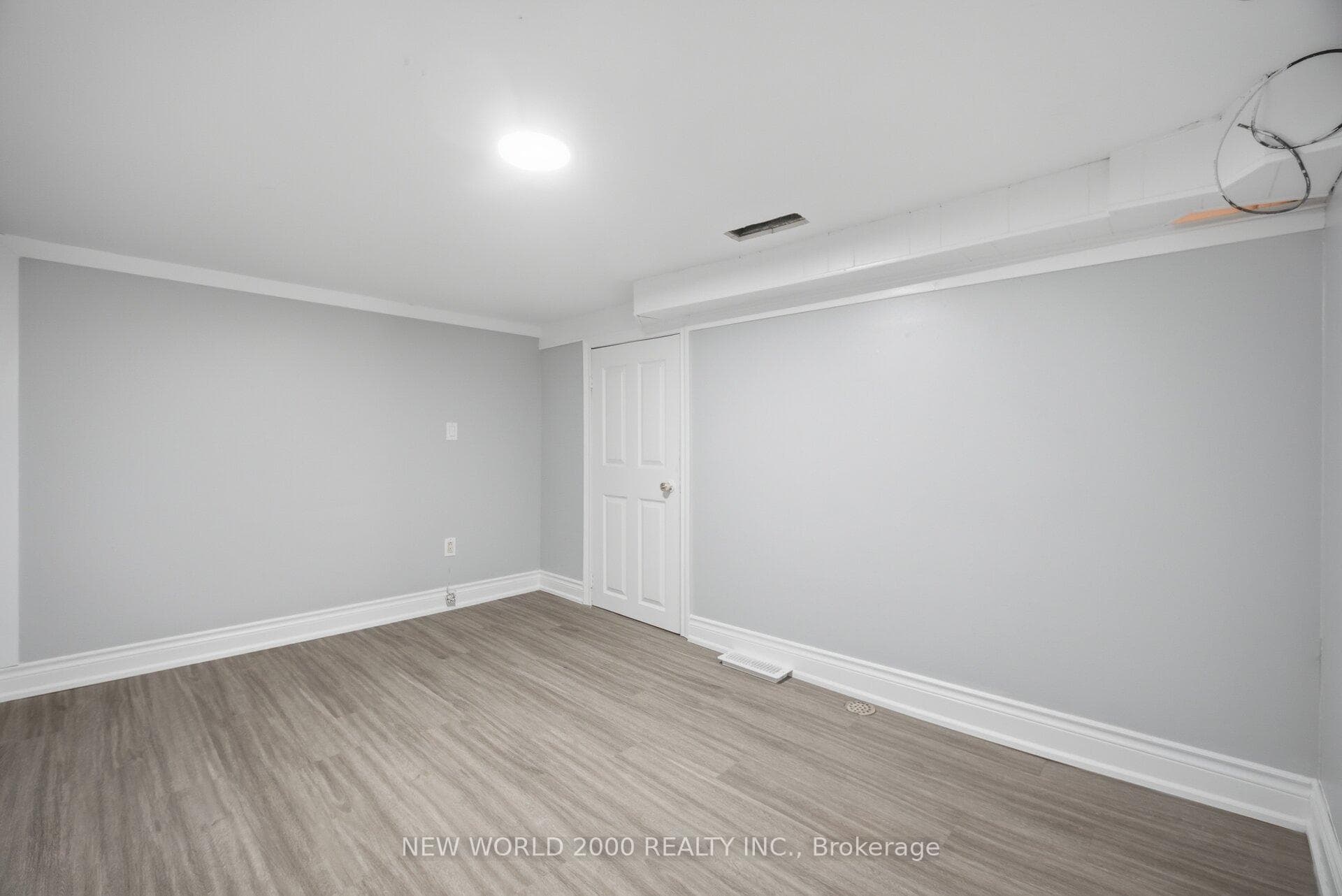 20 Rockwell Avenue photo 13