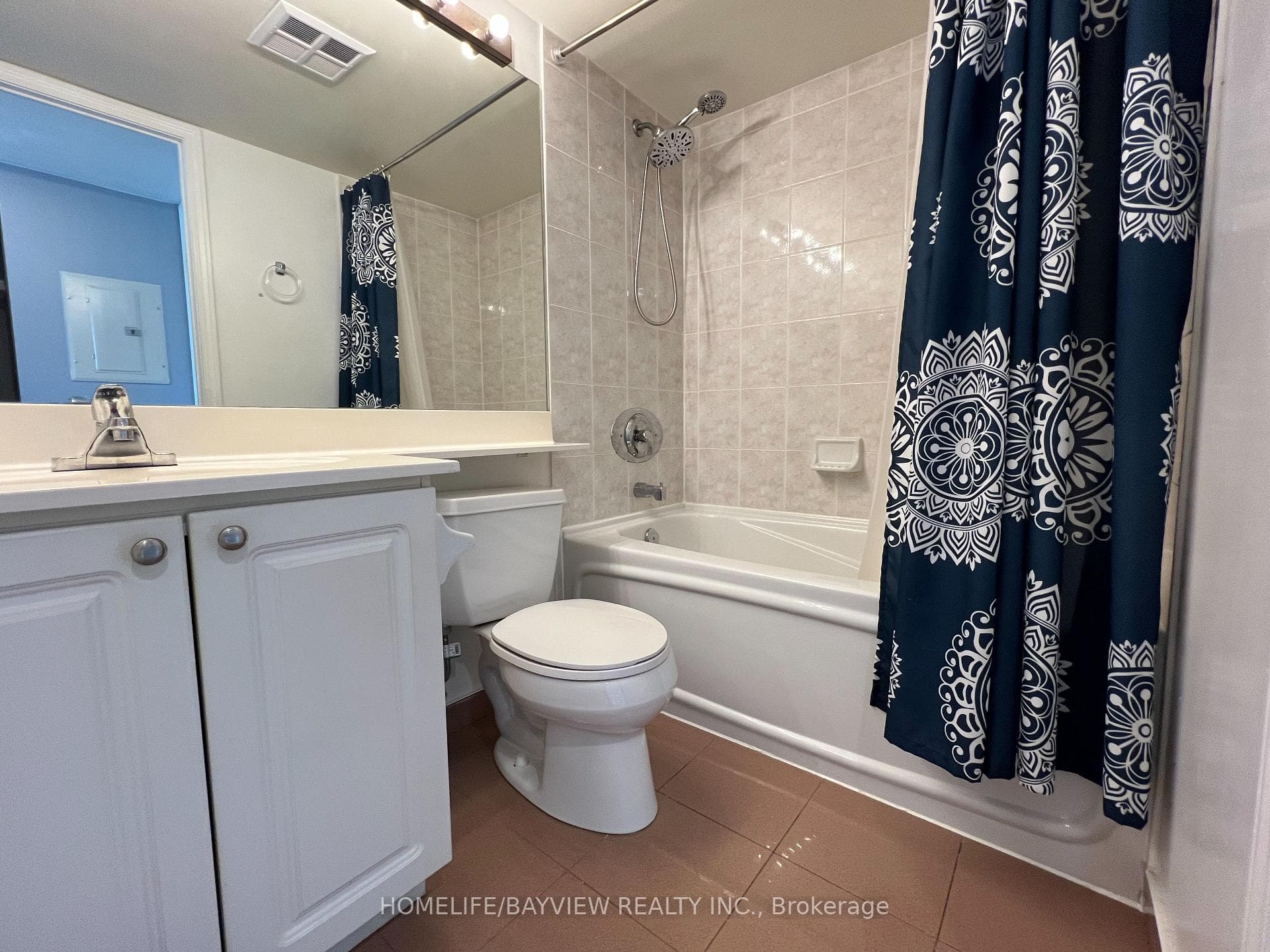 30 Harrison Garden Boulevard Unit 1707 photo 12