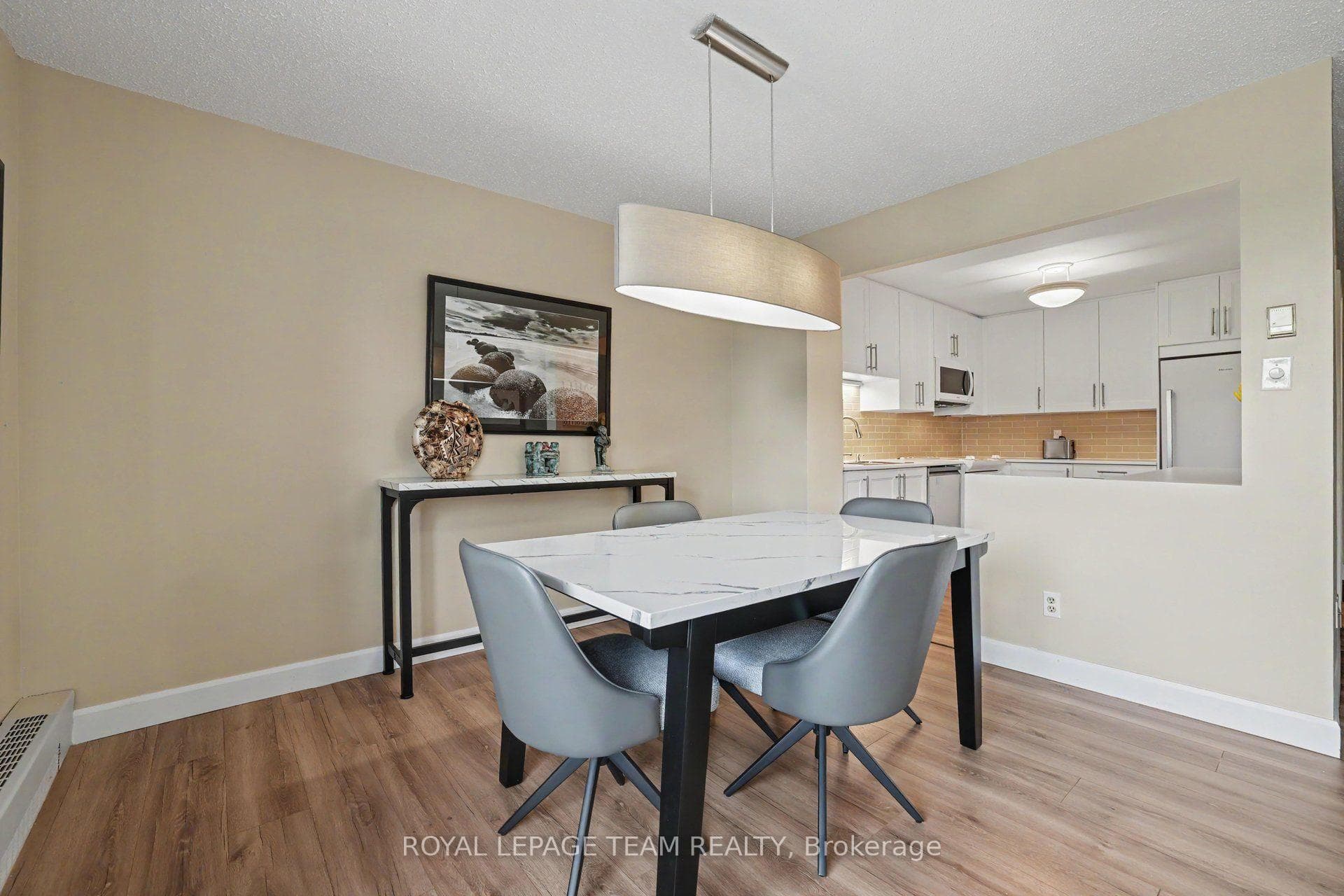 1485 Baseline Road Unit 302 photo 12