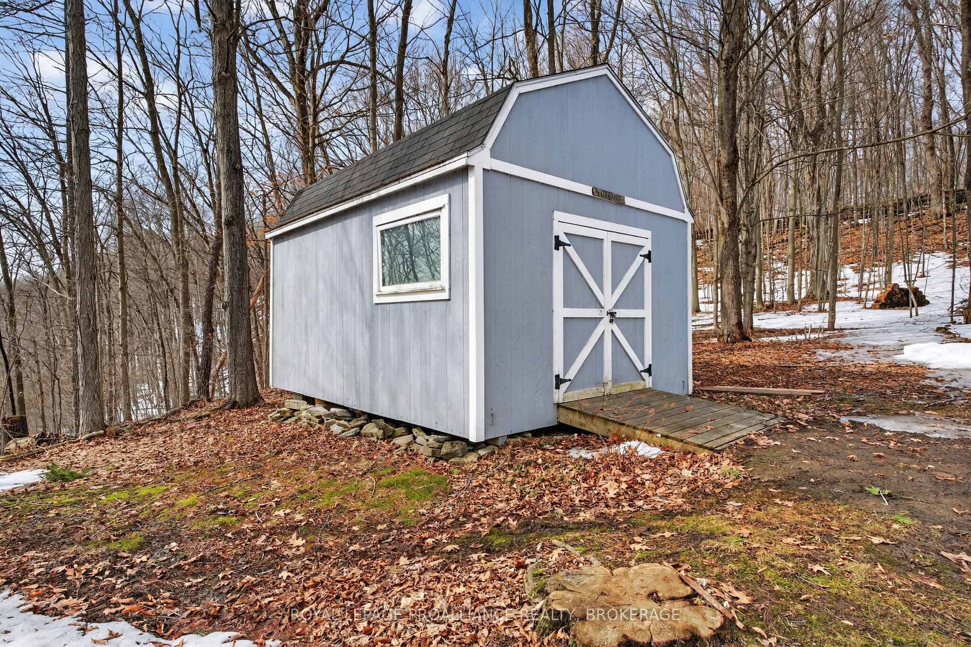 3953 Middle Woodland Drive photo 34