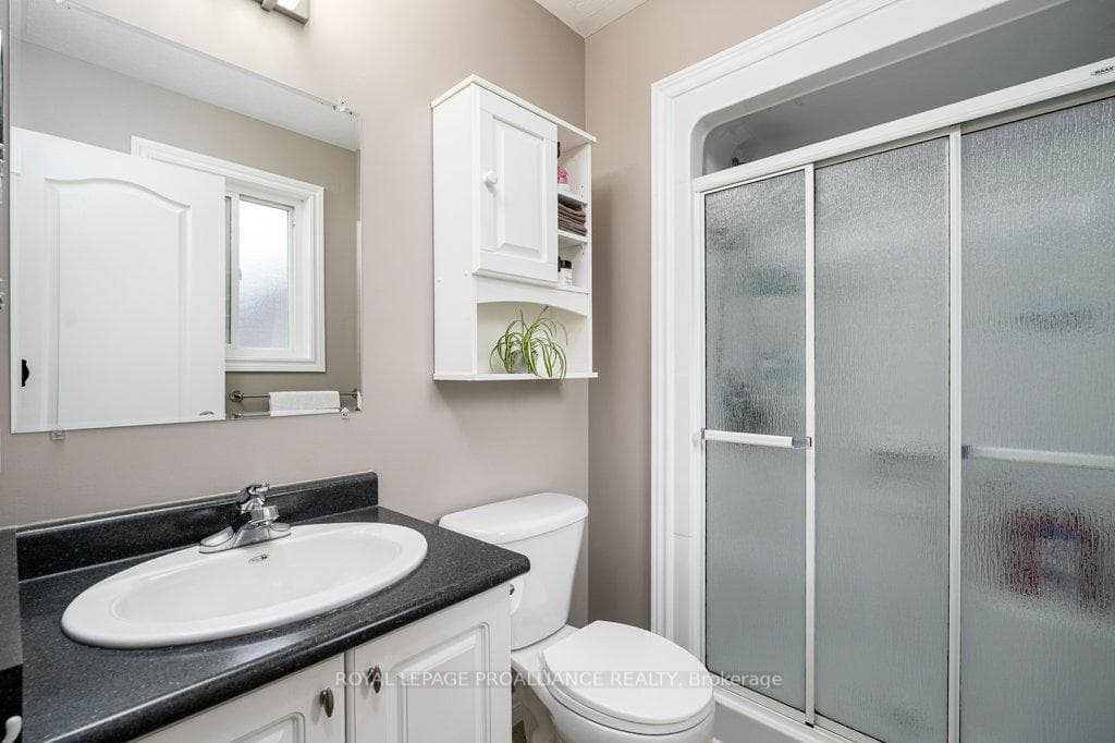 Primary room with full ensuite bath